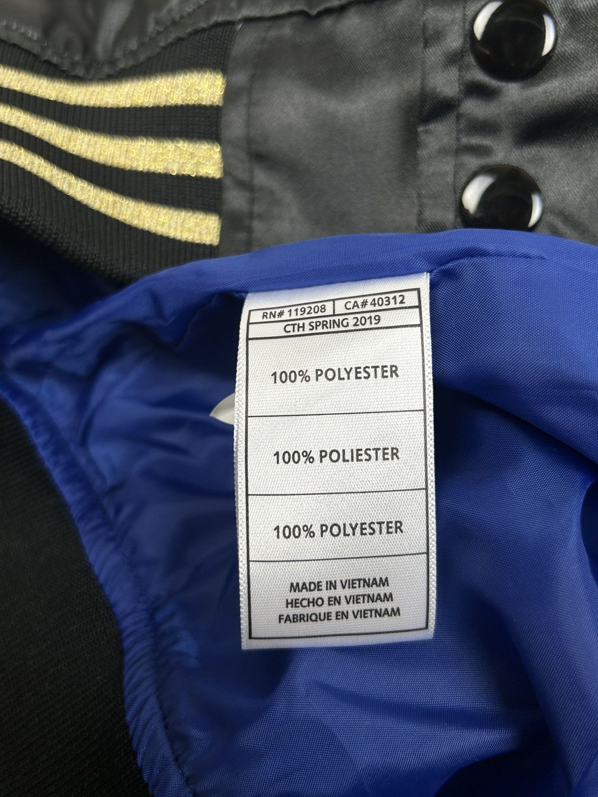 Mitchell & Ness NWT Mitchell & Ness CNY 2018 Warriors NBA Satin Jacket L Size US L / EU 52-54 / 3 - 10 Thumbnail