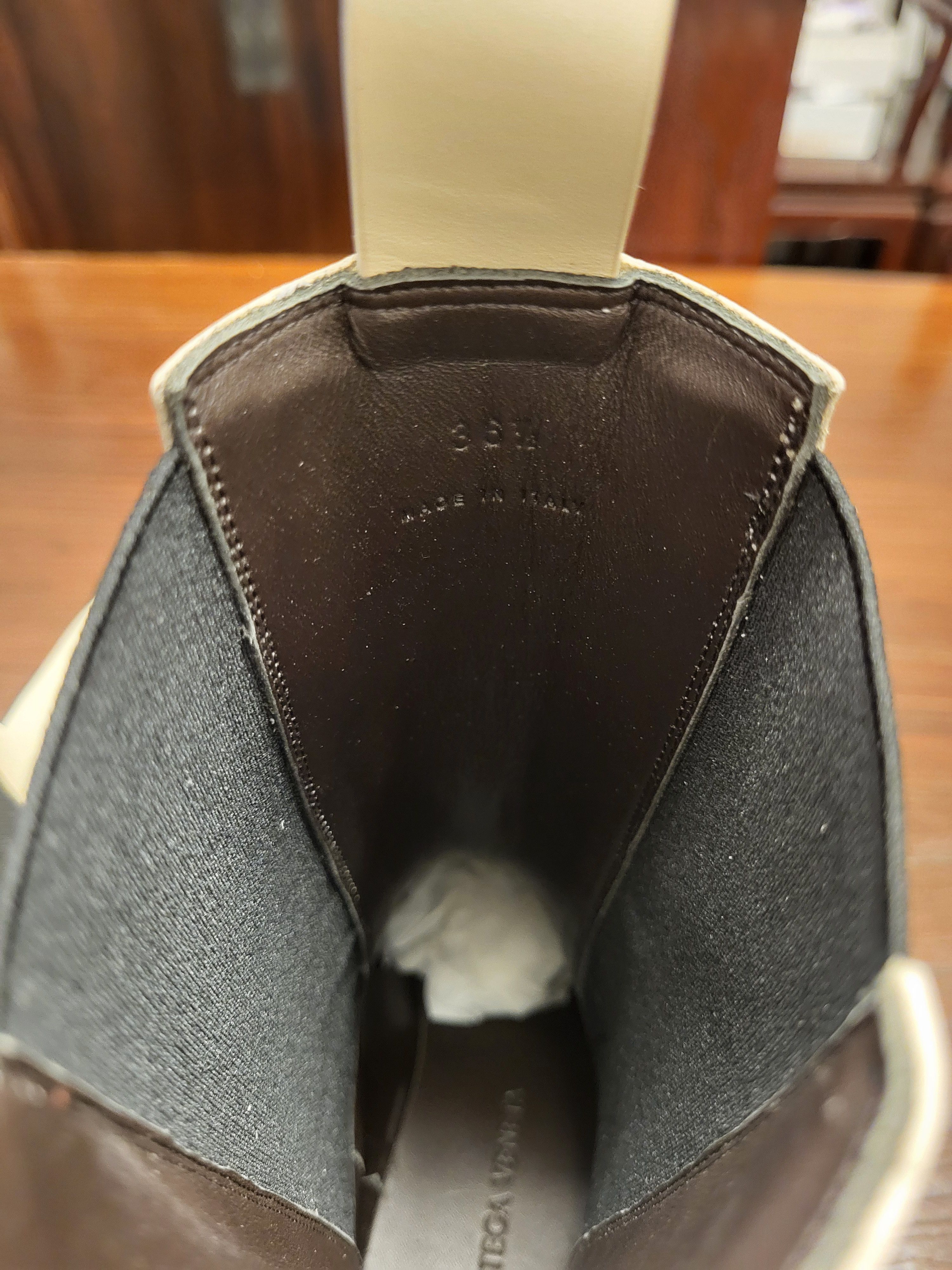 Bottega Veneta Bottega Veneta Tire Chelsea boots 37.5 Size US 7.5 / IT 37.5 - 7 Thumbnail