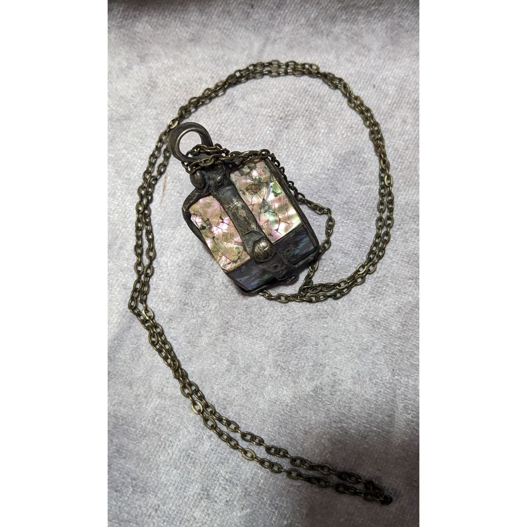 Other Vintage Abalone Crackle Cube Pendant Necklace Size ONE SIZE - 18 Thumbnail