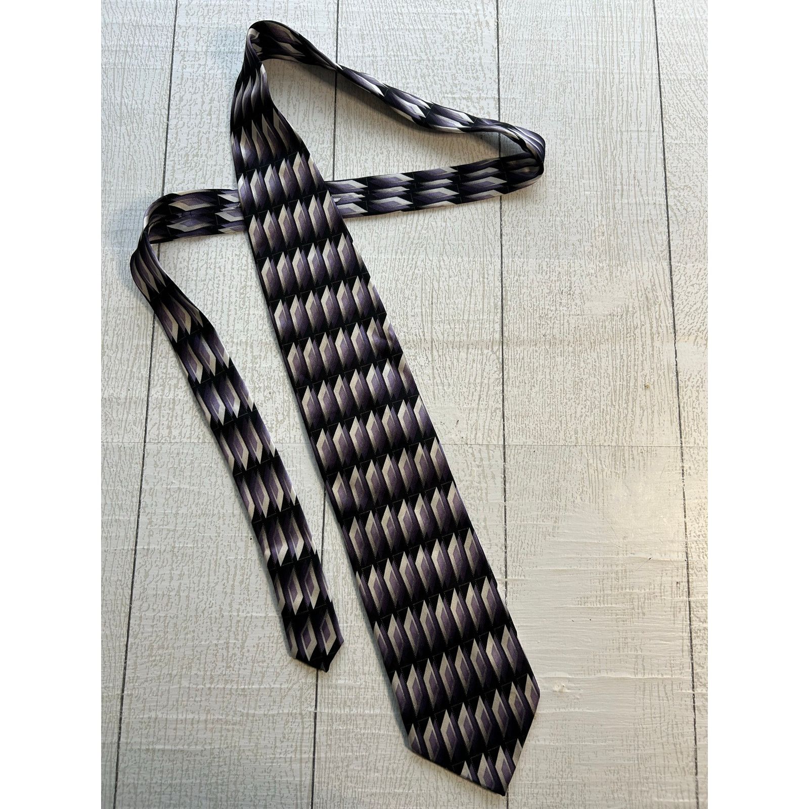 Covington Covington Silk Tie Black Purple White Geometric Pattern Size ONE SIZE - 2 Thumbnail