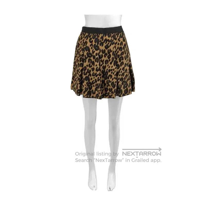 Louis Vuitton Summer Brown Silk Skirt .