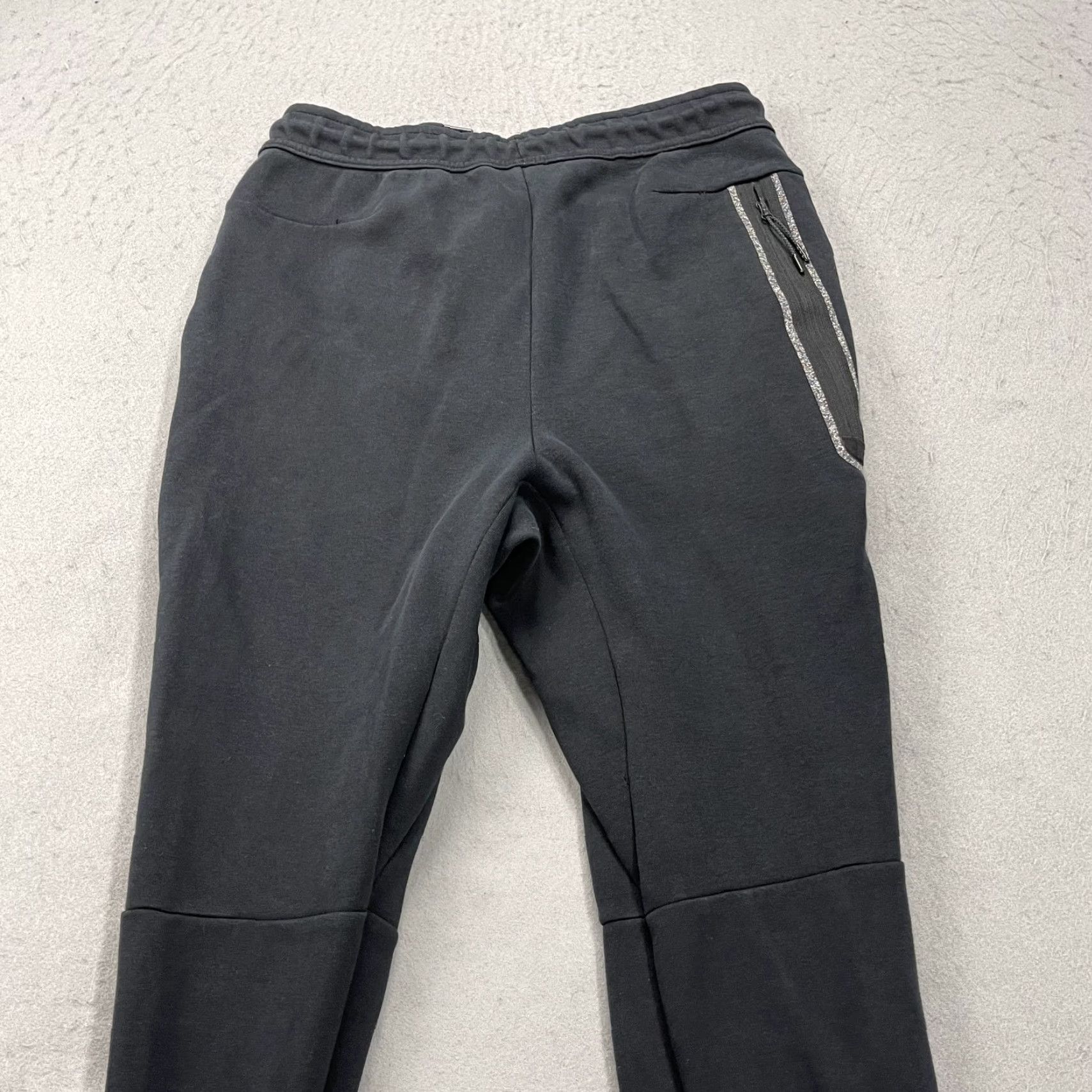 Nike Nike Tech Fleece Joggers Mens Small Black Sweatpants Logo Drawstring NSW Casual Size US 29 - 6 Thumbnail