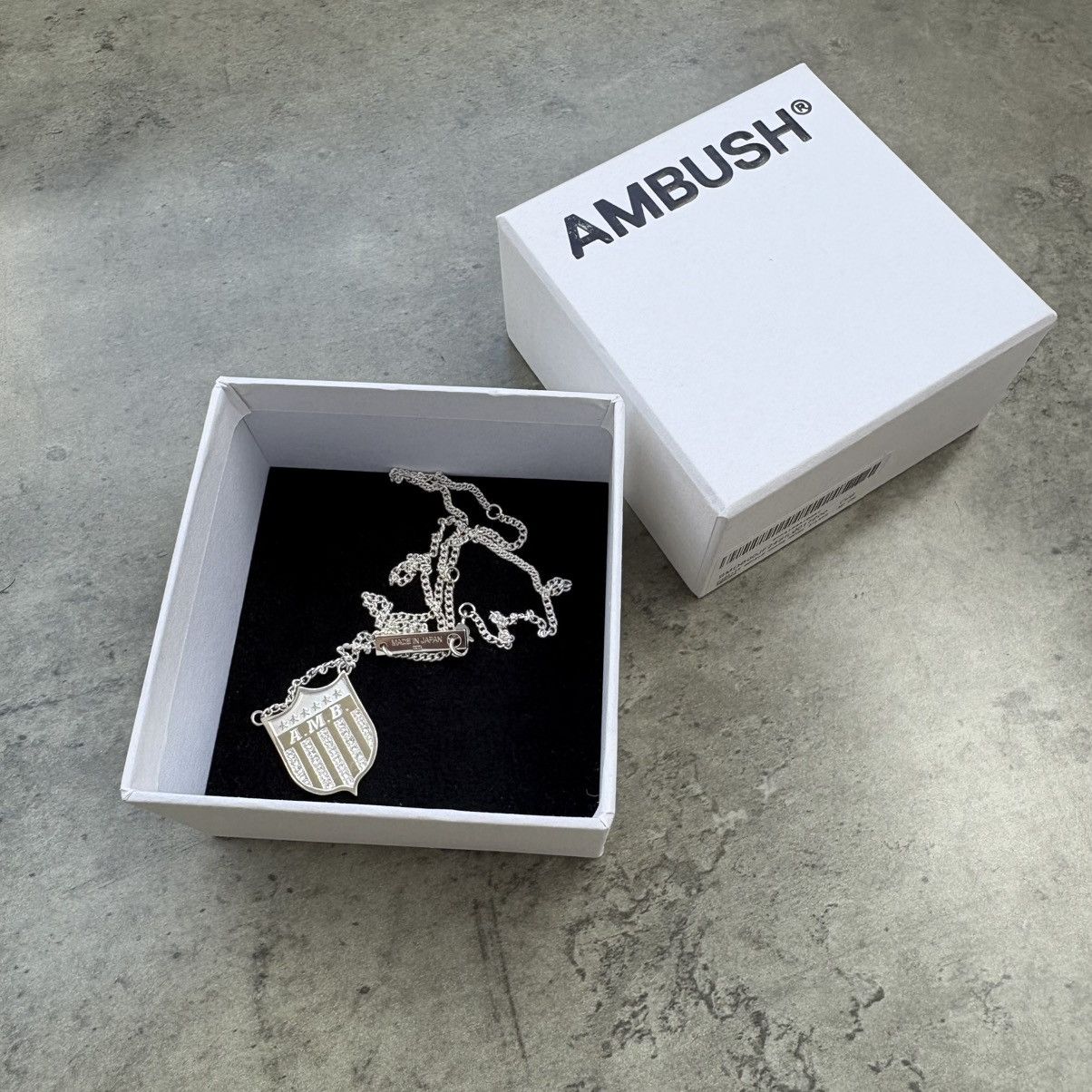 Ambush Design AMBUSH varsity shield pendant necklace made in japan Size ONE SIZE - 3 Thumbnail