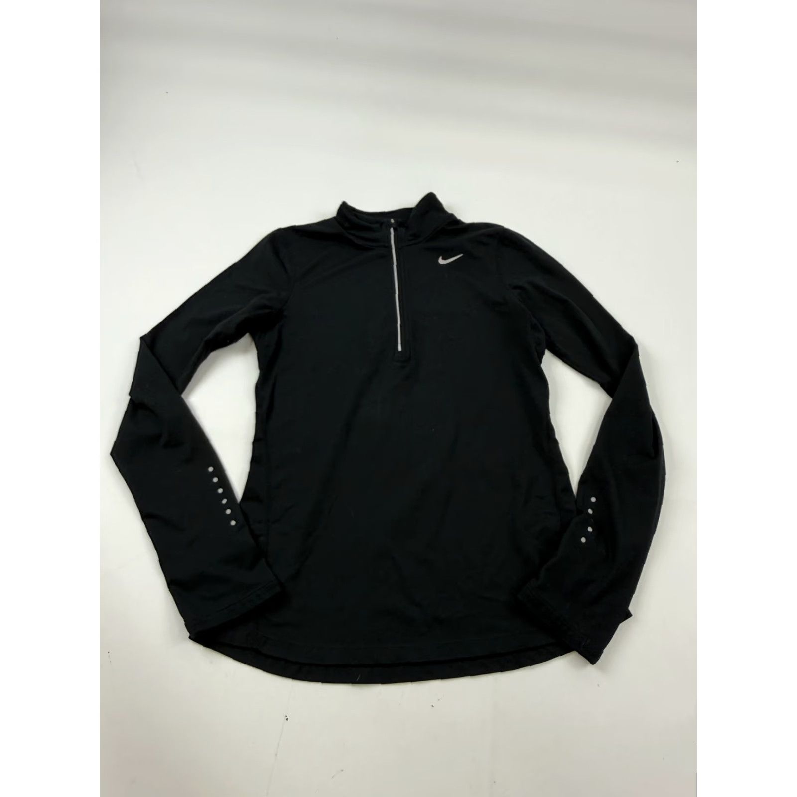 Nike Nike Shirt Womens XS Black Dri-Fit 1/4 Zip Running Pullover Size XS / US 0-2 / IT 36-38 - 2 Thumbnail
