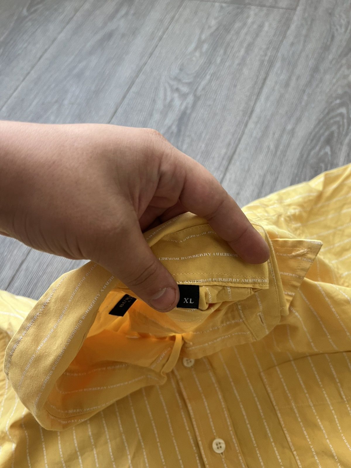 Burberry Vintage Burberry Shirt size XL Size US XL / EU 56 / 4 - 7 Thumbnail