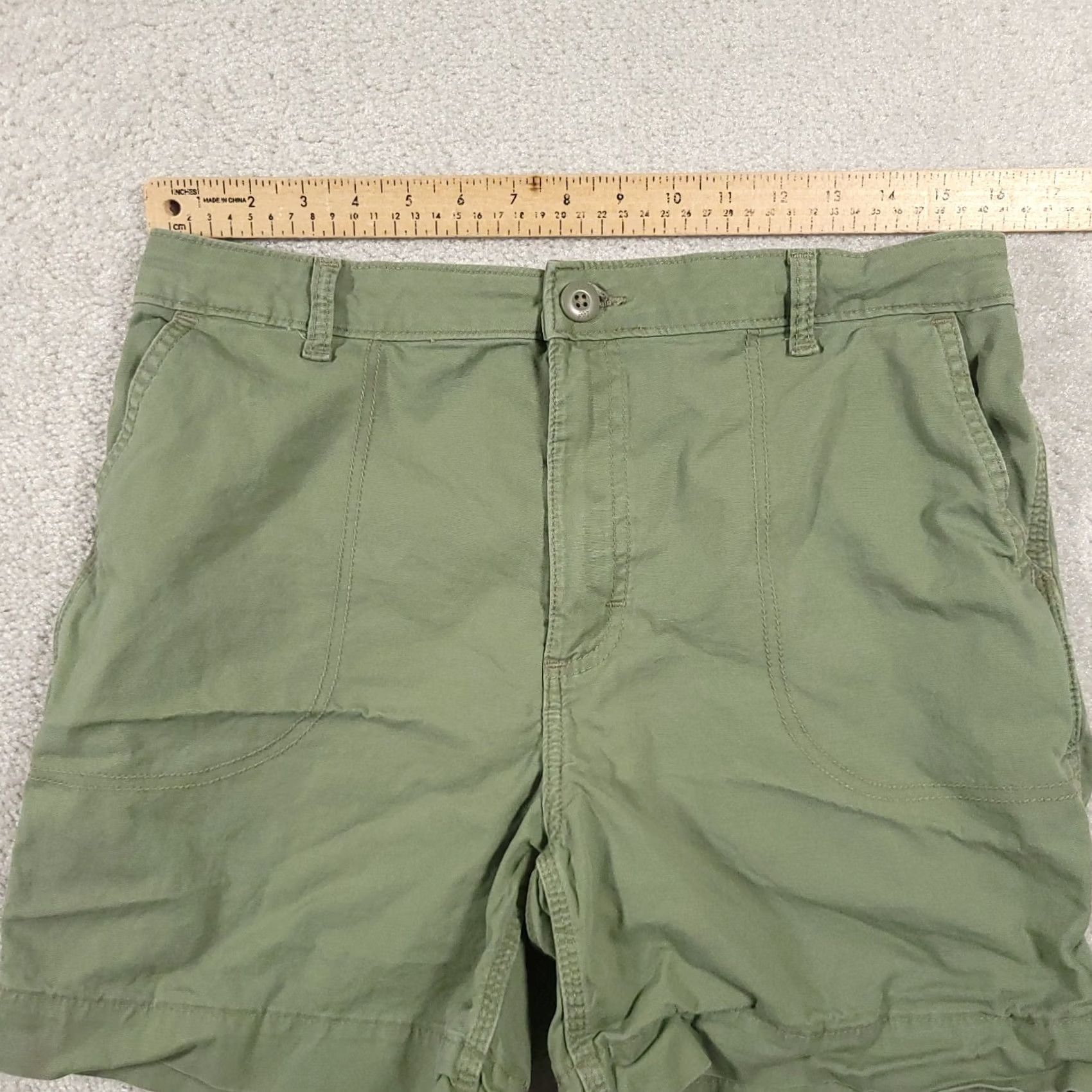 Lee Lee Regular Fit Dungaree Shorts Women’s 12 Green Heritage High Rise Casual Solid Green 12 Womens Regular Shorts Lee Size 34" / US 12 / IT 48 - 5 Thumbnail