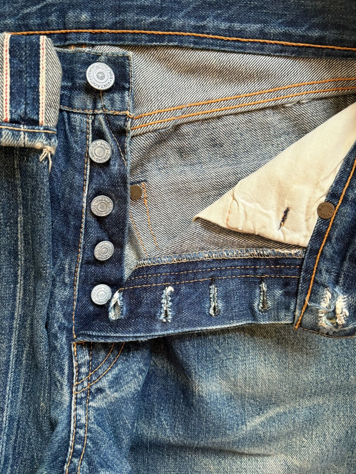 Japanese Brand Vintage Japanese Brand Selvedge Rusty Wash Rip Loose Jeans Size US 29 - 4 Thumbnail
