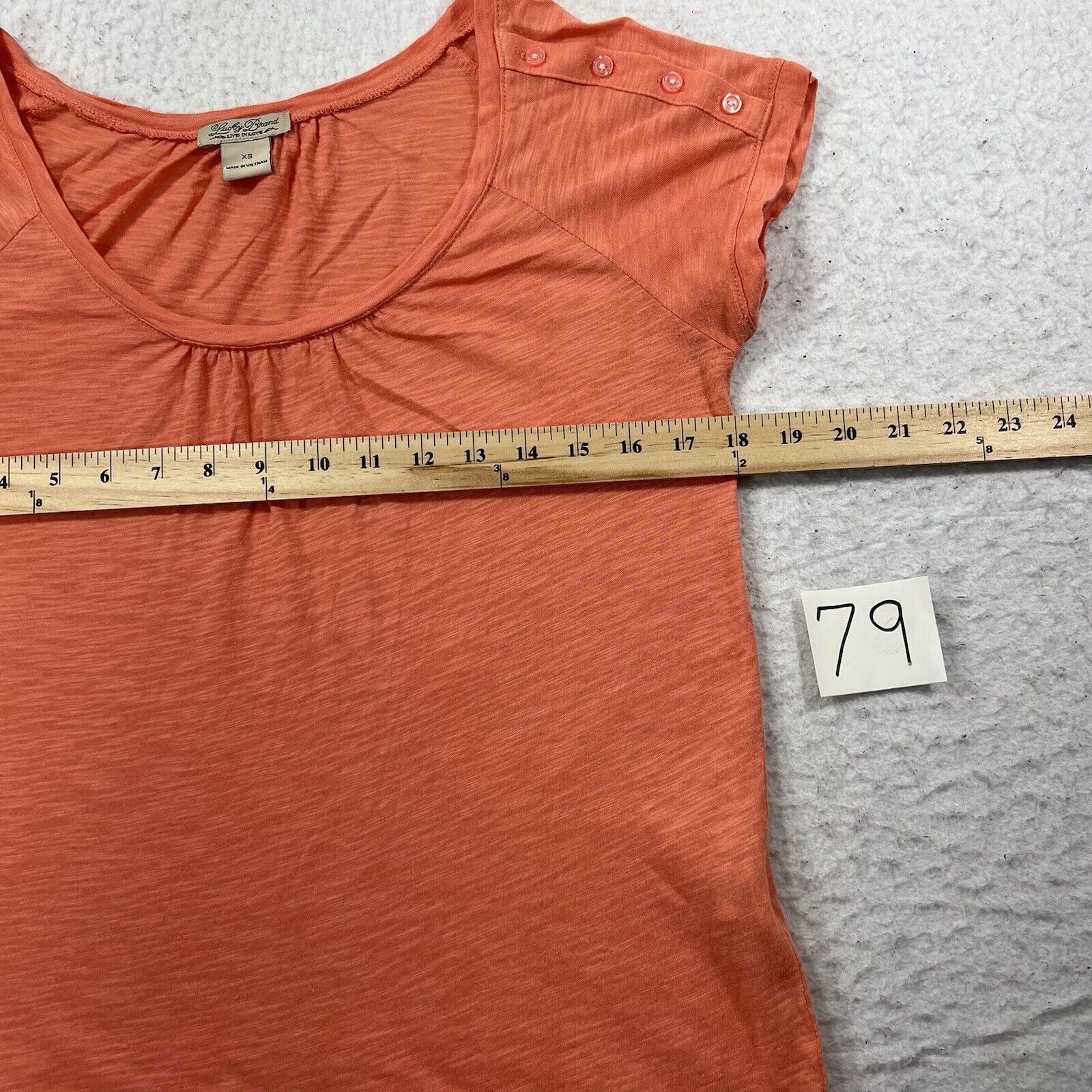 Lucky Brand Lucky Brand Short Sleeve Shirt Button Shoulder Top Size XS / US 0-2 / IT 36-38 - 7 Thumbnail