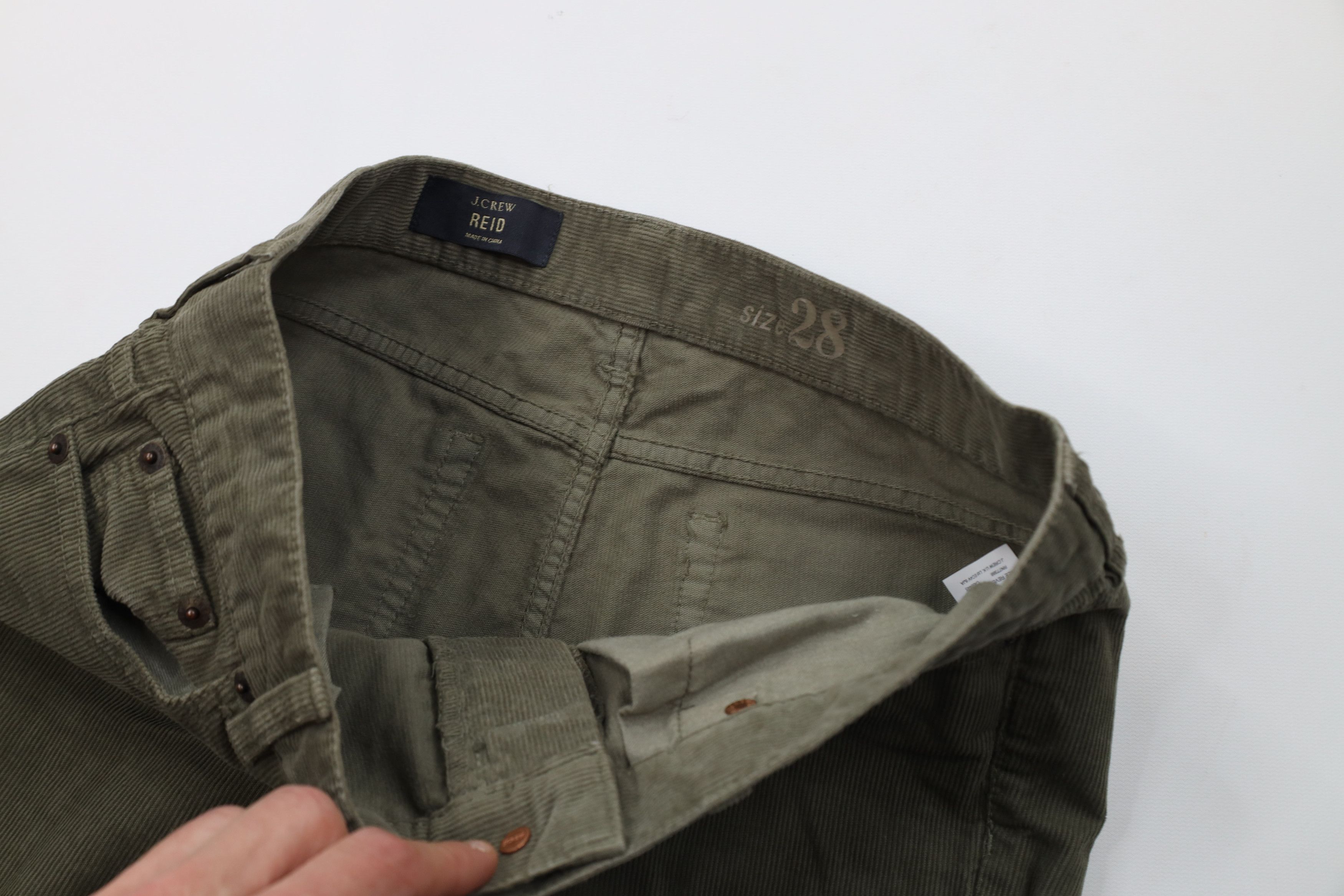 J.Crew J Crew Reid Skinny Straight Leg Corduroy Chino Pants Green Size 28" / US 6 / IT 42 - 8 Thumbnail