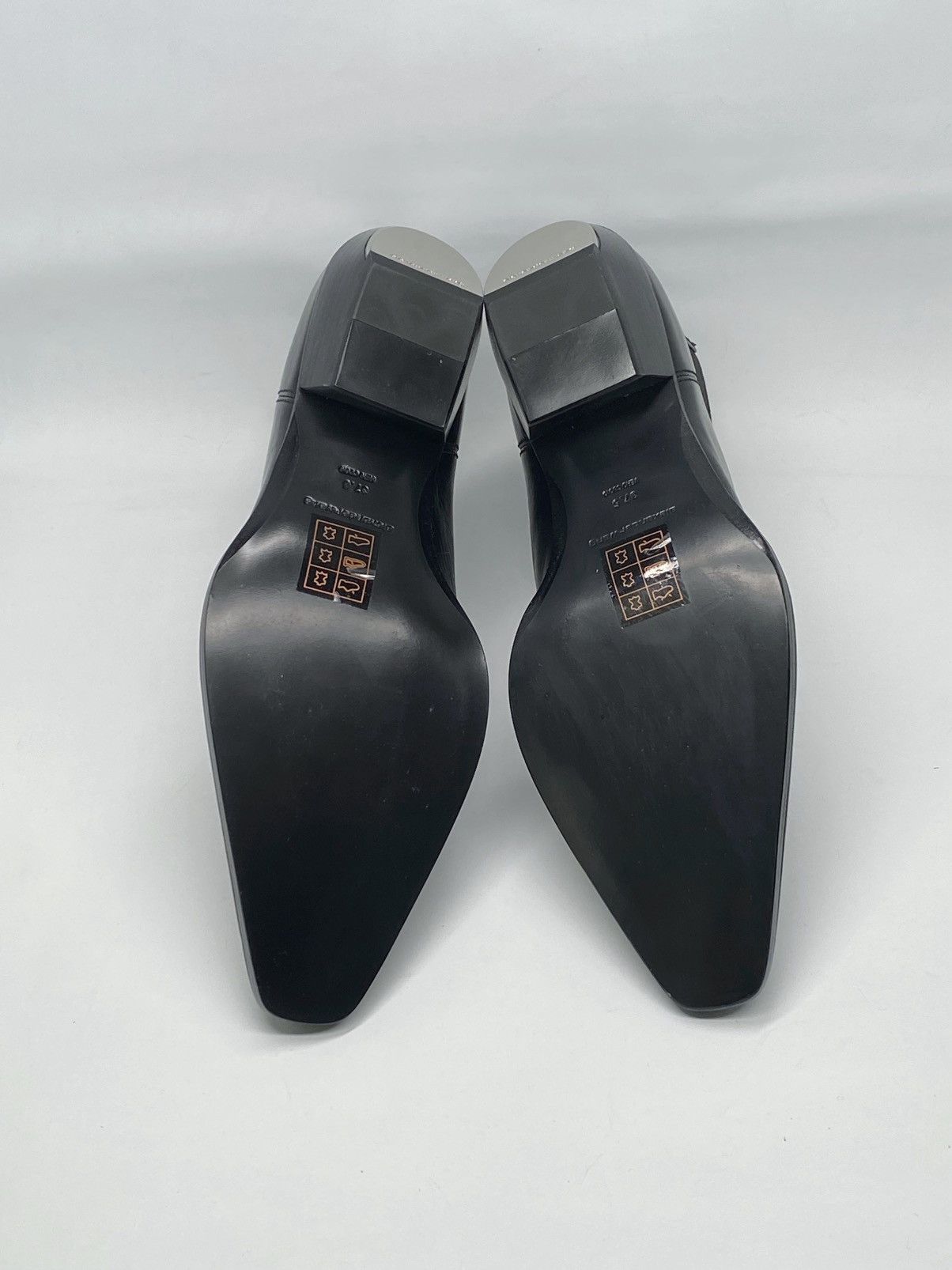 Alexander Wang Alexander Wang Slick Pointed Toe Chelsea Boot size 37.5 Size US 7.5 / IT 37.5 - 12 Thumbnail