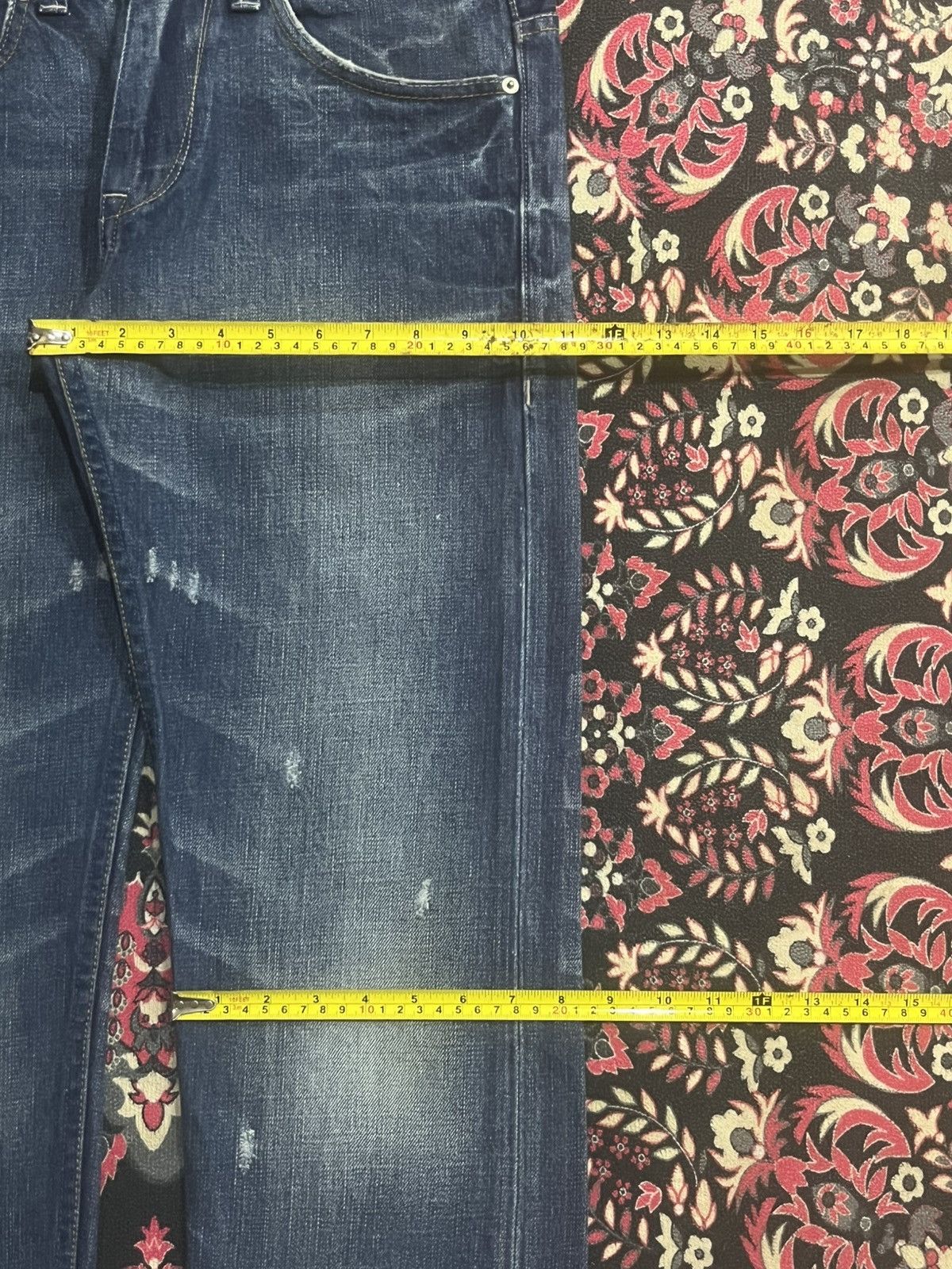 Armani Exchange Vintage Armani Exchange Blue Washed Fringe Straight Leg Jean Size US 31 - 8 Thumbnail