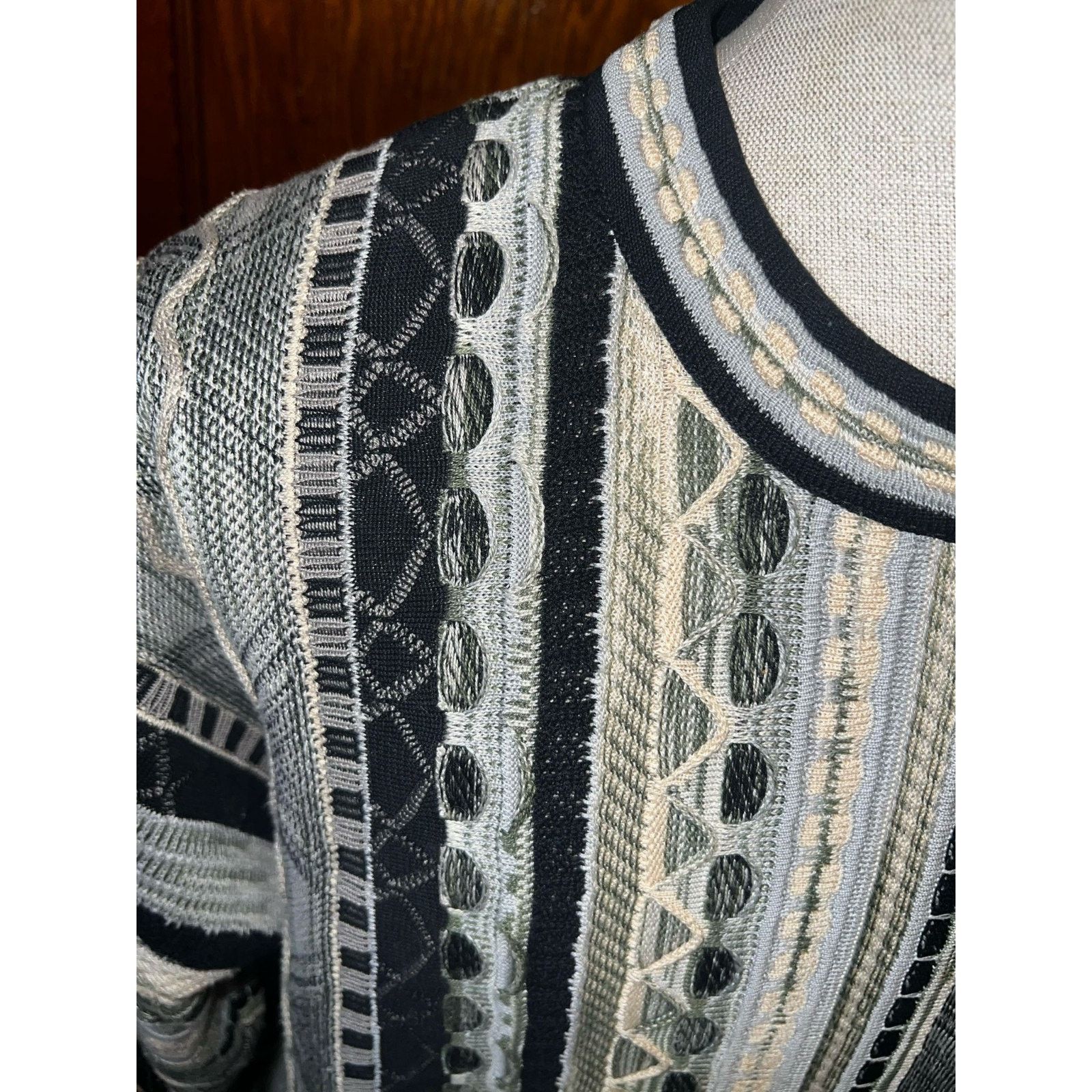 Tundra One Of A Kind Tundra Canada Size XL Multi Color Sweater Size US XL / EU 56 / 4 - 4 Thumbnail