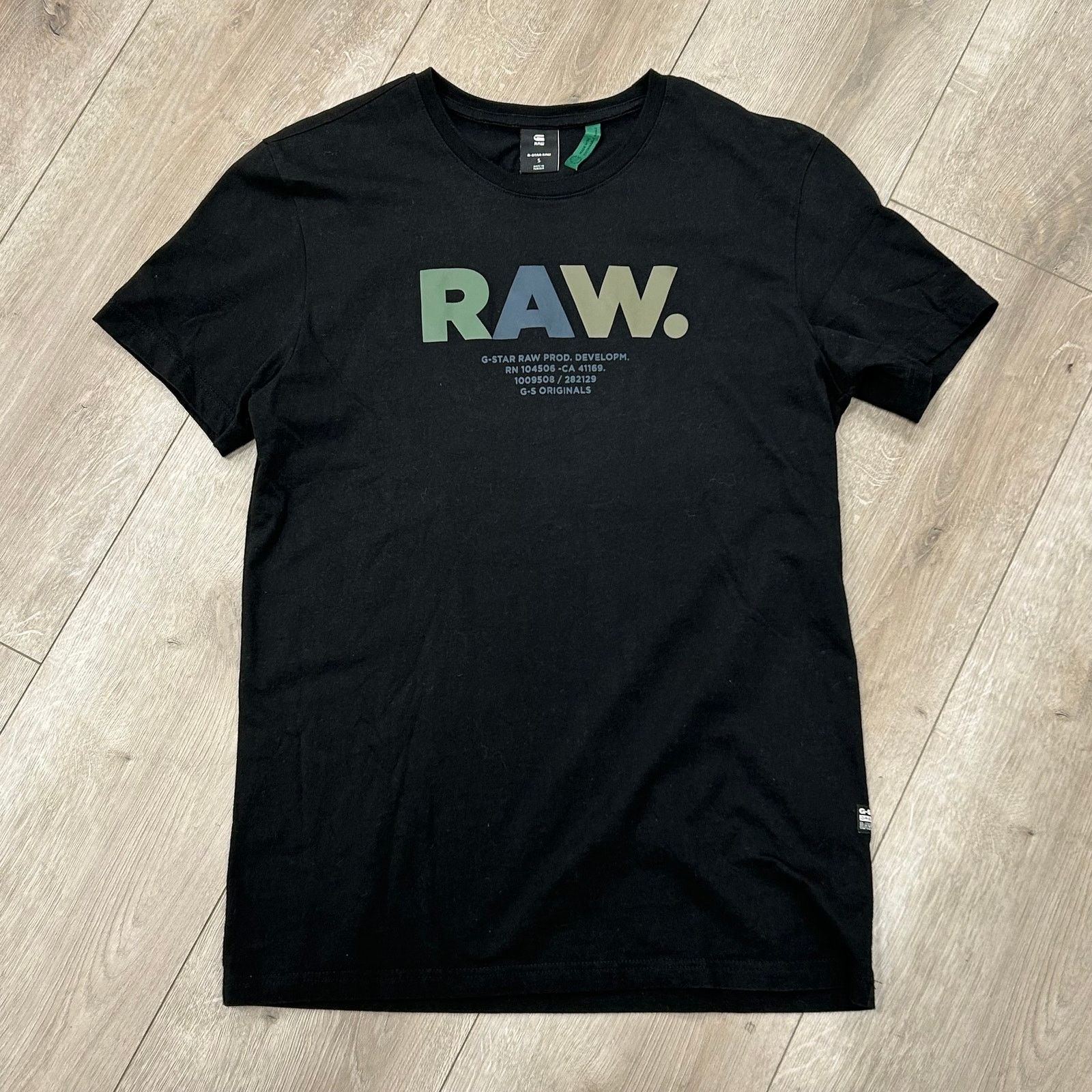 G-Star G-Star RAW Multi Color Spell Out Tee T Shirt Size Small S Size US S / EU 44-46 / 1 - 1 Thumbnail