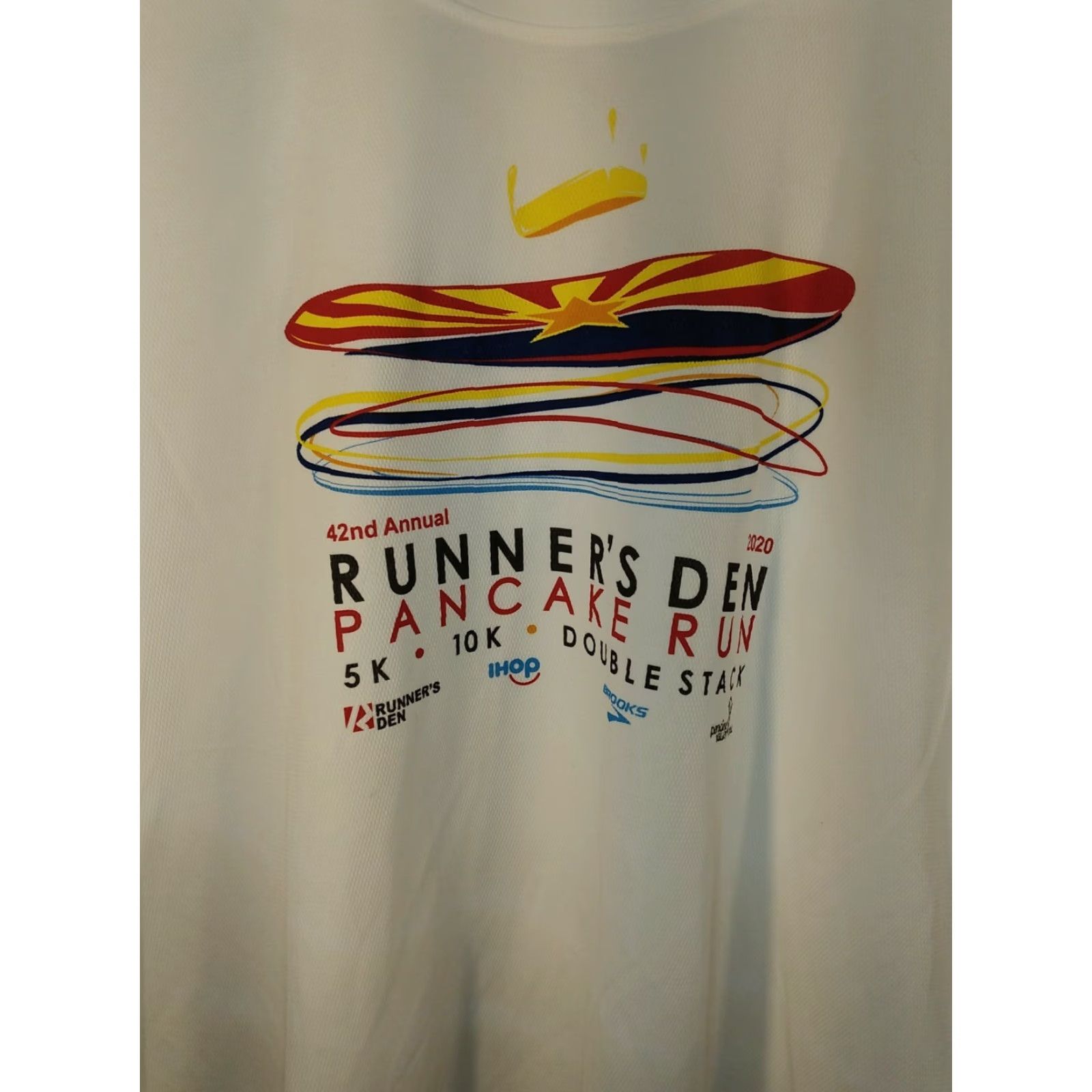 Brooks Brooks Running Shirt XL White Unisex Adults T-Shirt 26 in Chest 22" X 26" Runner's Den Pancake Run 2020 FF Size US XL / EU 56 / 4 - 2 Thumbnail