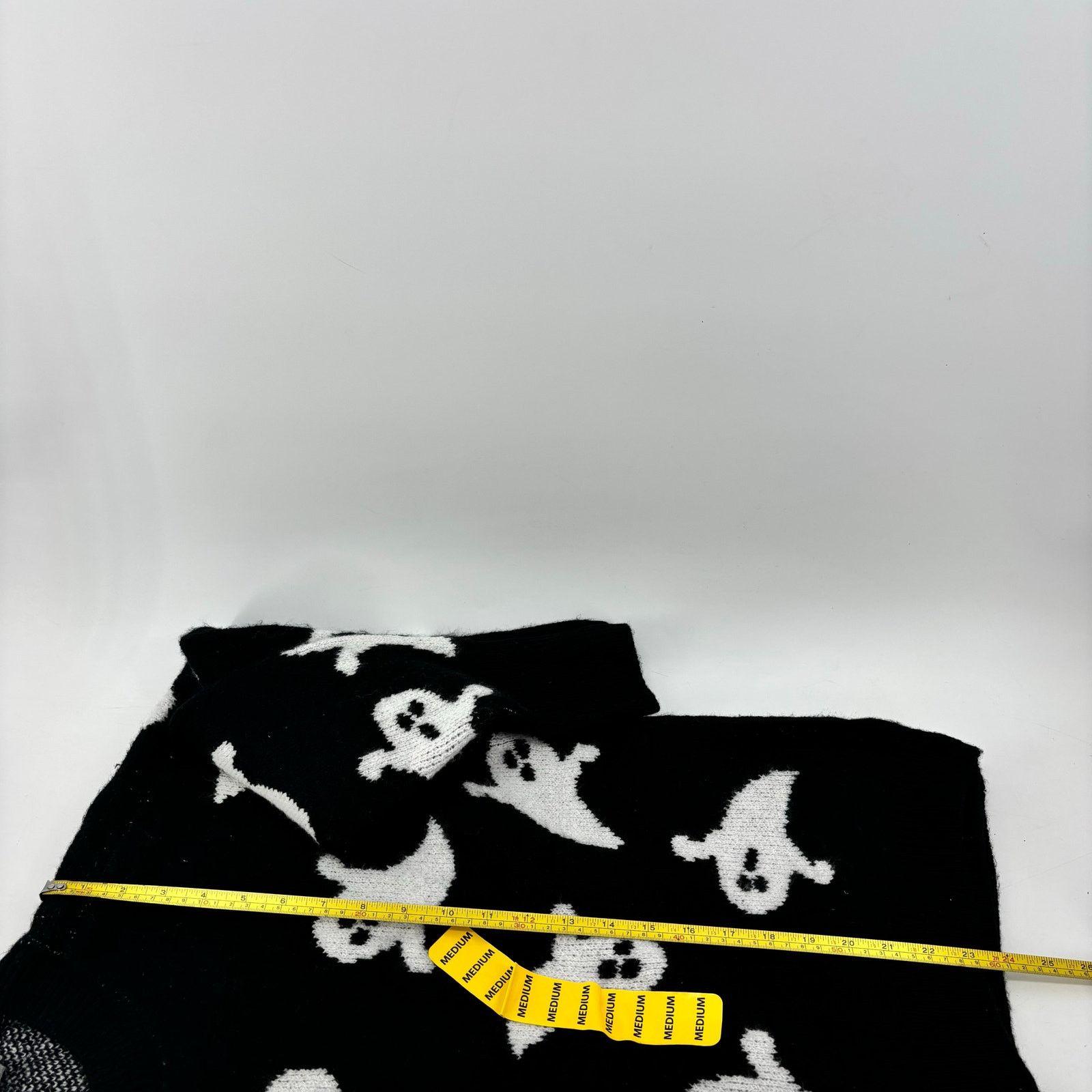 Vince Camuto Vince Camuto Womens Med Black White Ghost Halloween Sweater Size M / US 6-8 / IT 42-44 - 4 Thumbnail
