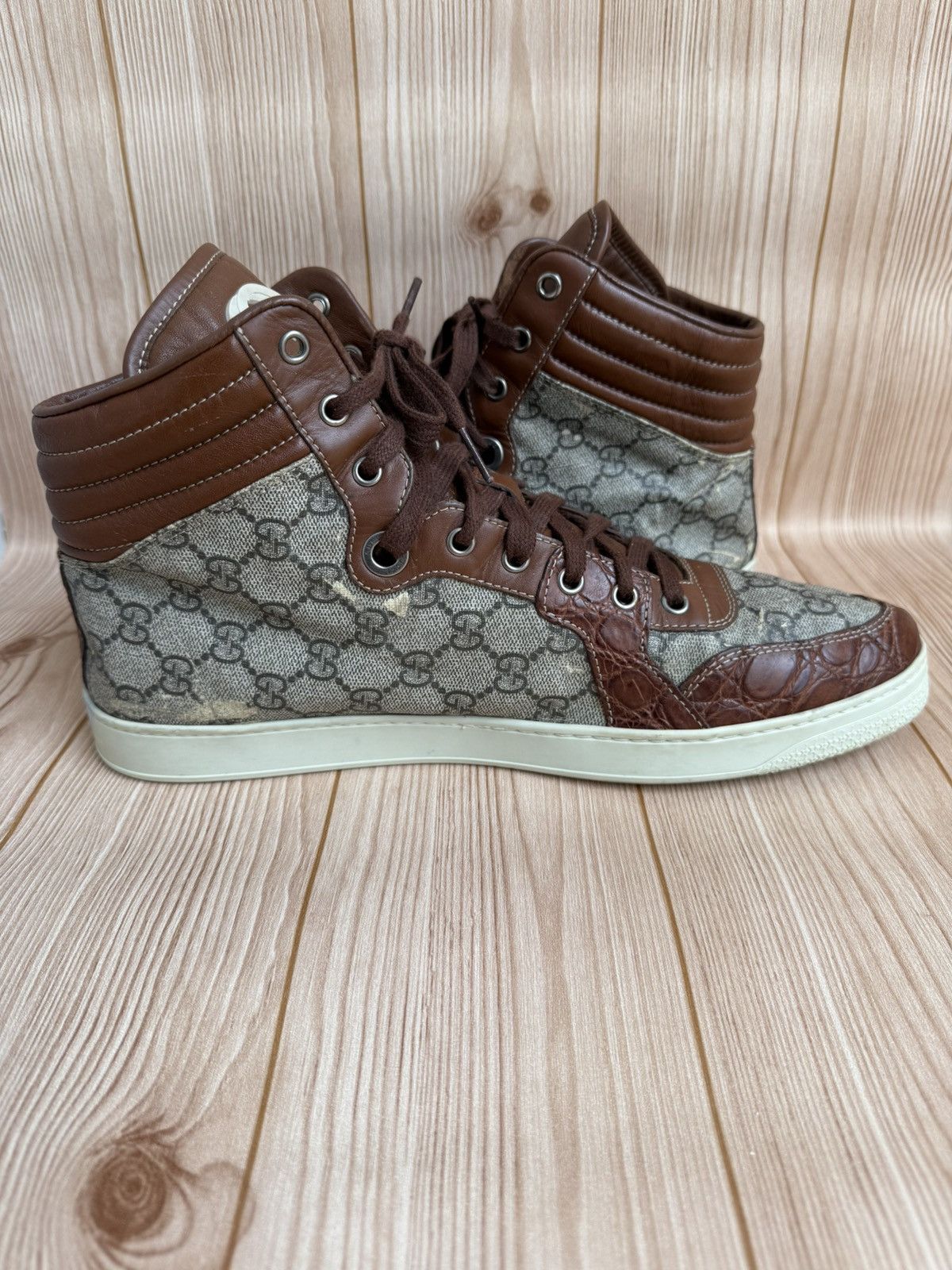 Gucci Crocodile trim Monogram sneakers Size US 12 / EU 45 - 18 Thumbnail