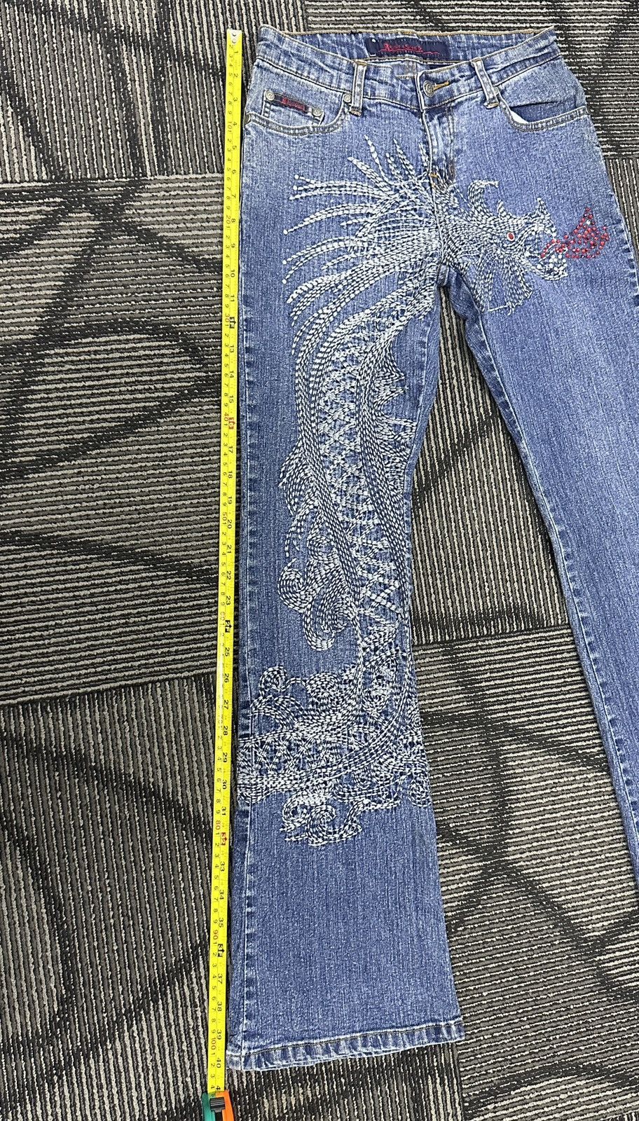 If Six Was Nine Y2K Rosy Love’s Jeans Dragon Design Flare Jean Size 26" / US 2 / IT 38 - 11 Thumbnail