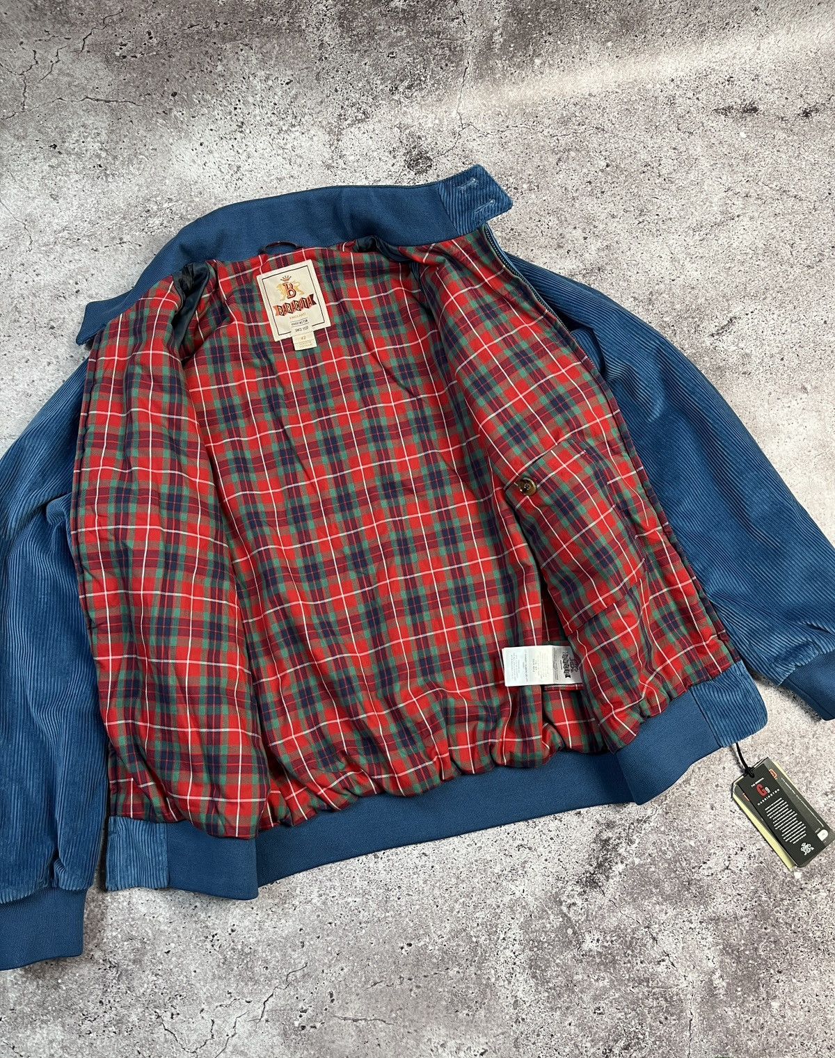 Baracuta G9 Corduroy Deep Water Size US L / EU 52-54 / 3 - 9 Thumbnail