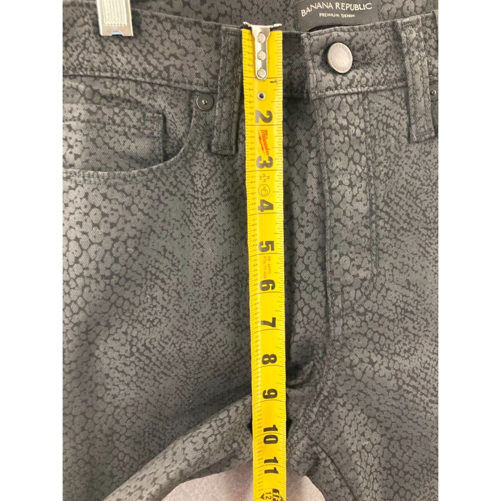 Banana Republic Banana Republic Jeans Womens 28 Mid Rise Skinny Black NWT Faux Snake Skin Jeans Size 28" / US 6 / IT 42 - 4 Thumbnail