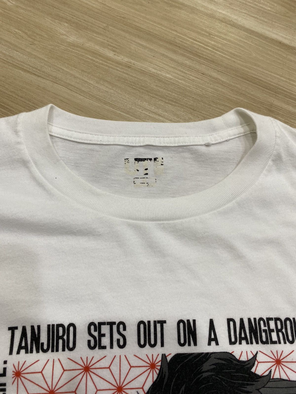Anime × Japanese Brand × Uniqlo Demon Slayer Tanjiro Sets Dangerous Size US M / EU 48-50 / 2 - 2 Thumbnail