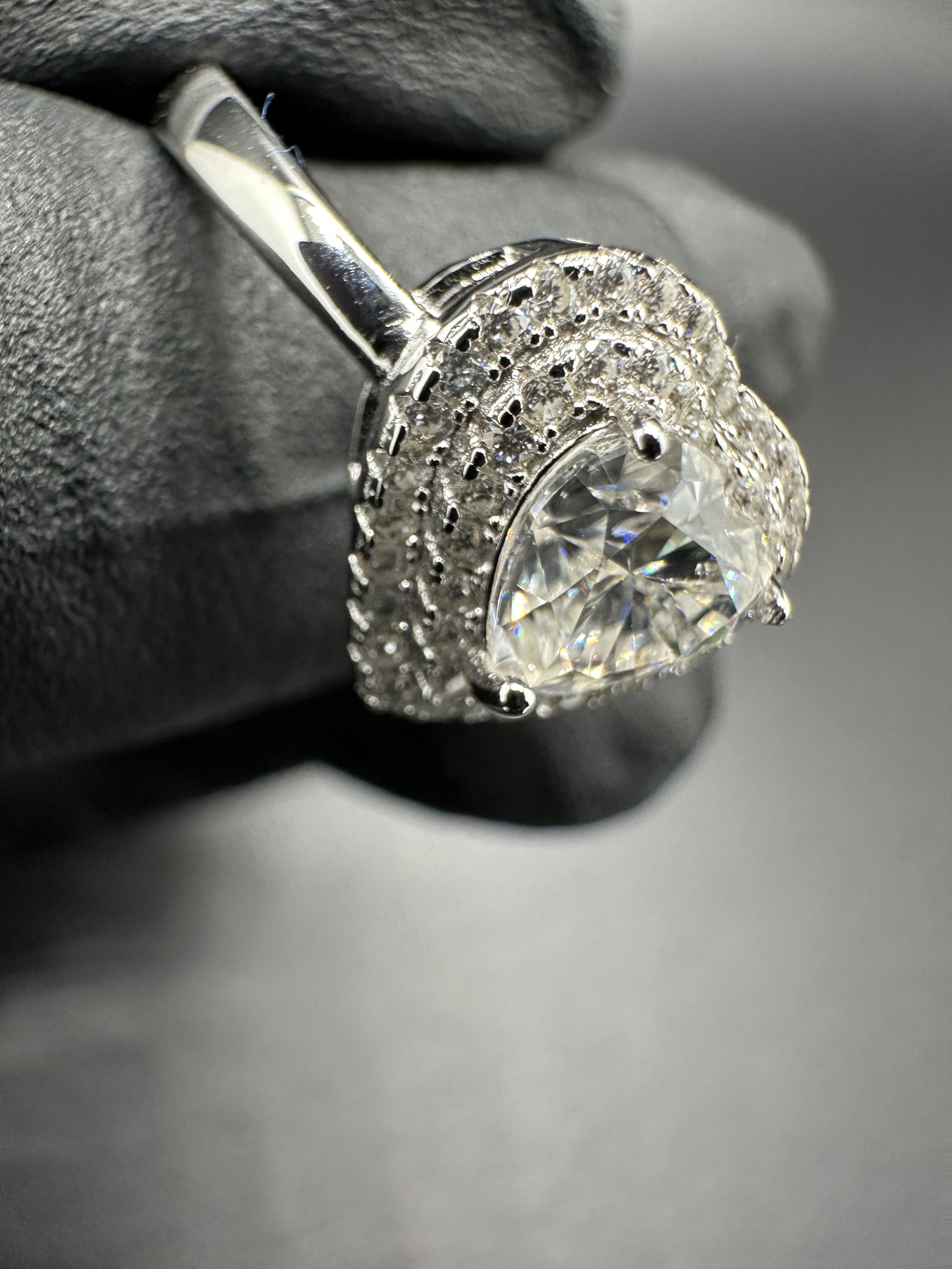 Jewelry MOISSANITE SOLITAIRE W/ MULTI STONE HEART SHAPE Size ONE SIZE - 7 Thumbnail