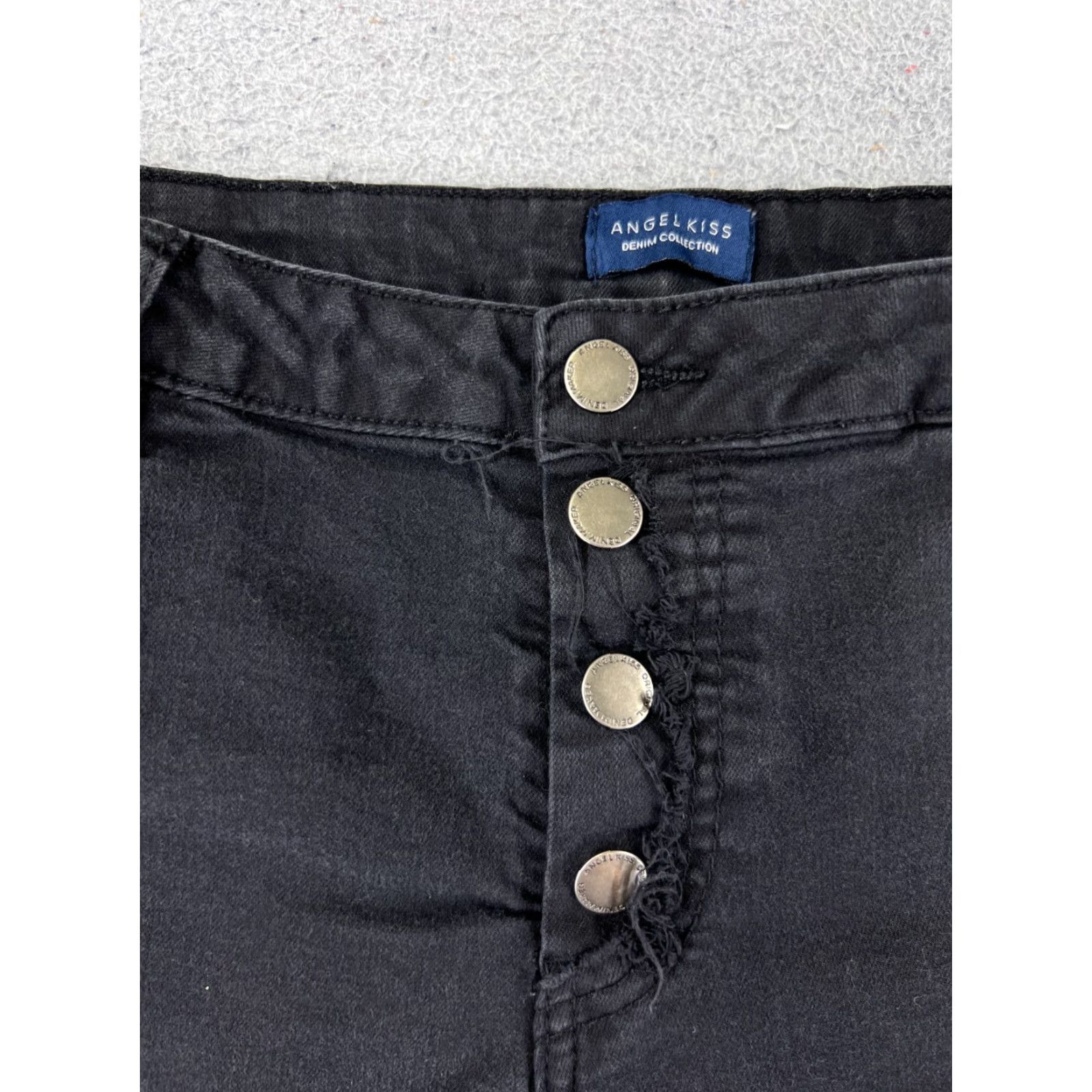 Fashion Nova Fashion Nova Denim Shorts Women Black Distressed High Rise Cut-Off 3 28x4 Size 26" / US 2 / IT 38 - 6 Thumbnail