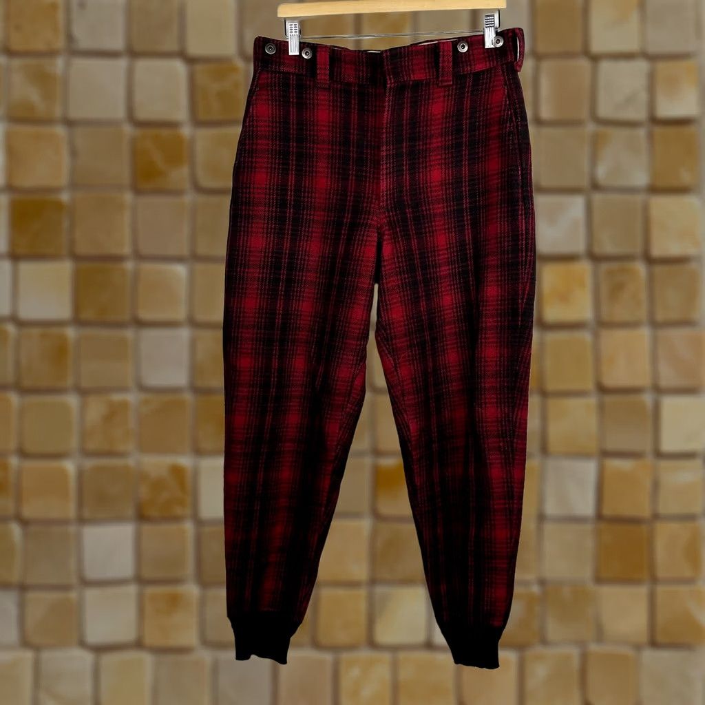 Vintage VINTAGE Woolrich Pants Men Woolrich Heavy Wool Red Plaid Cuffed 34x30 Suspender Buttons 34 Waist 30 Inseam Hunter Style American Outdoor Size US 34 / EU 50 - 1 Thumbnail