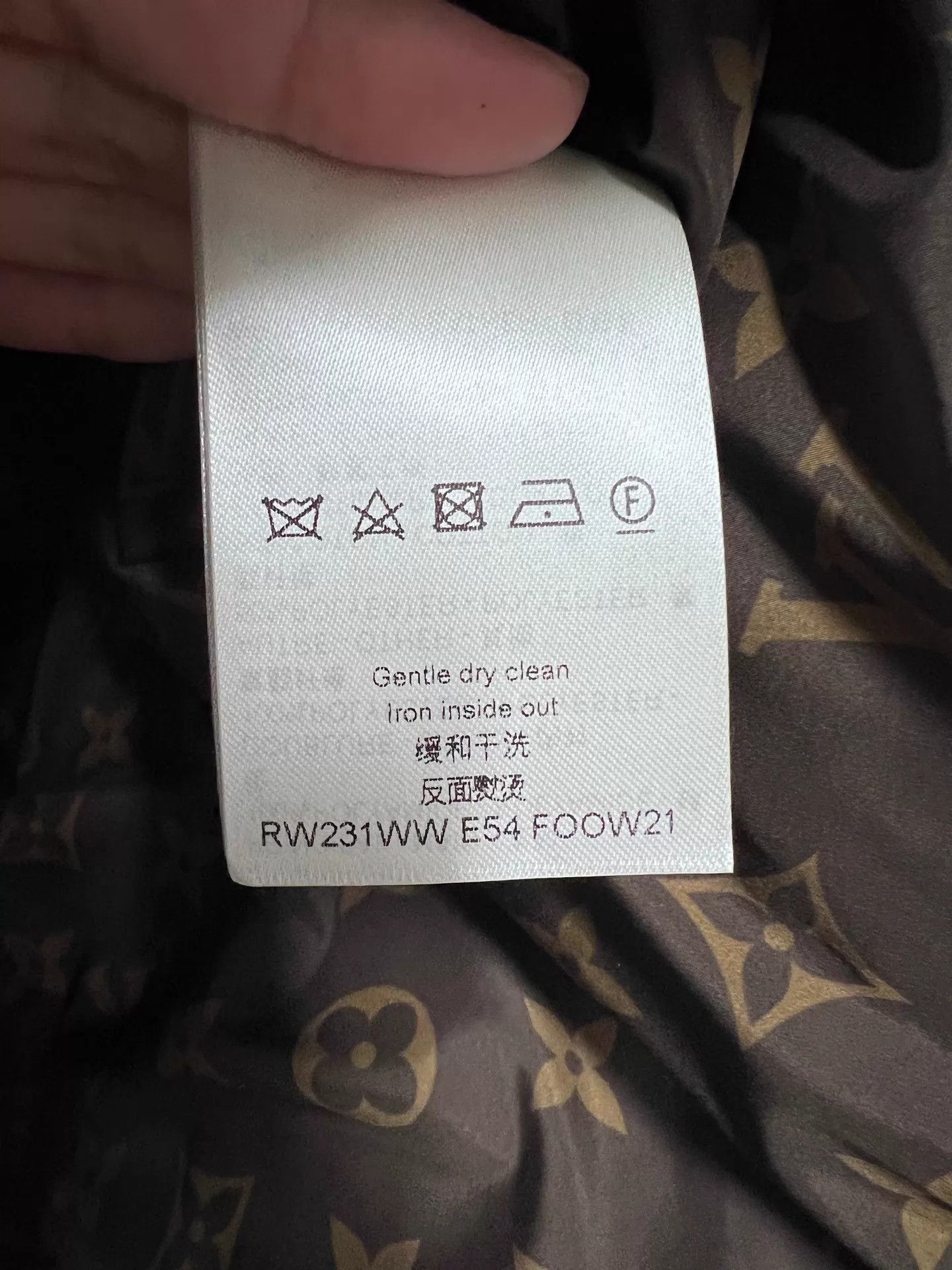 Louis Vuitton LV Monogram Capsule Down Jacket Size 36 NWT Size XS / US 0-2 / IT 36-38 - 5 Thumbnail