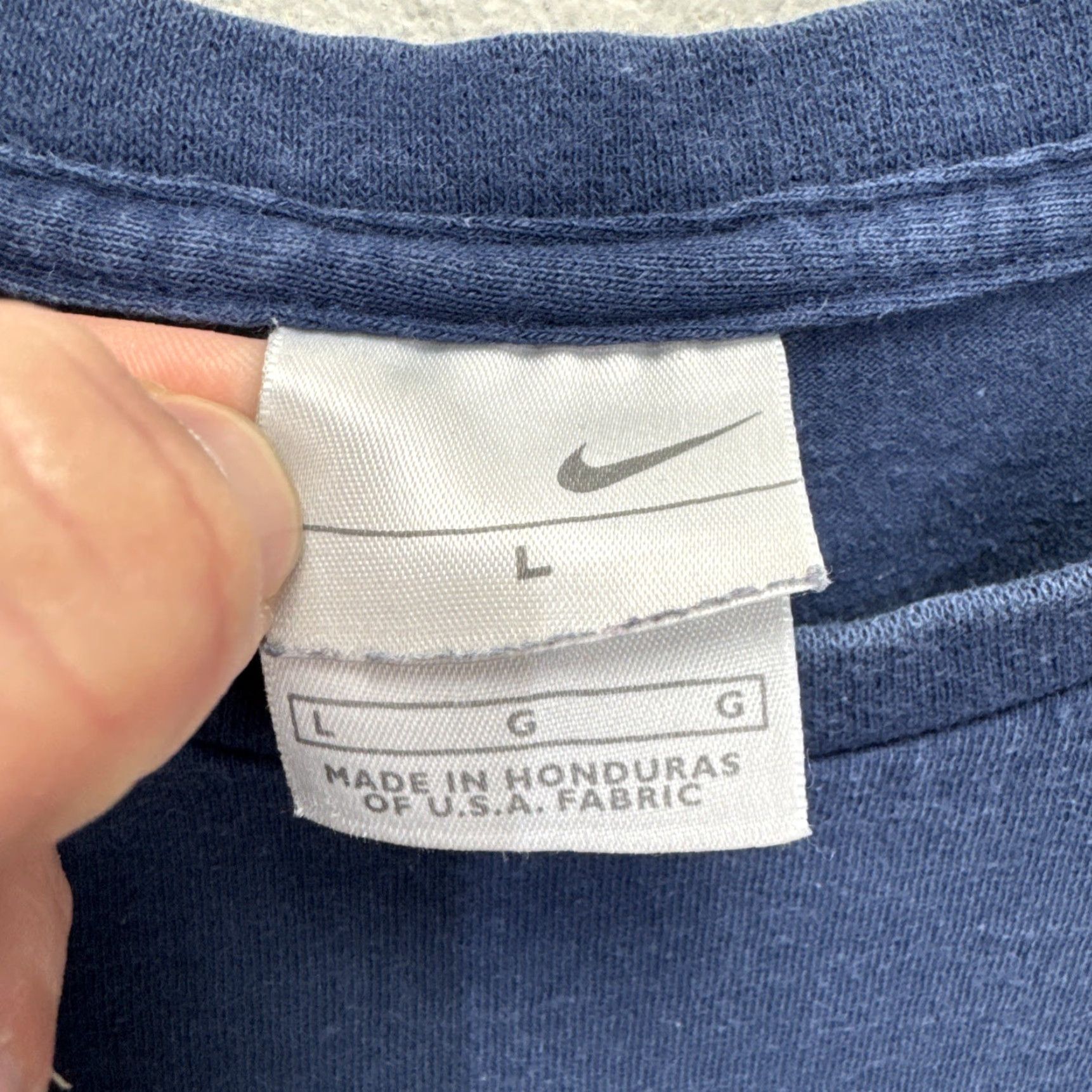 Nike VINTAGE Nike Long Sleeve Shirt Big Swoosh Logo Blue Y2K Adult Large Mens Size US L / EU 52-54 / 3 - 3 Thumbnail