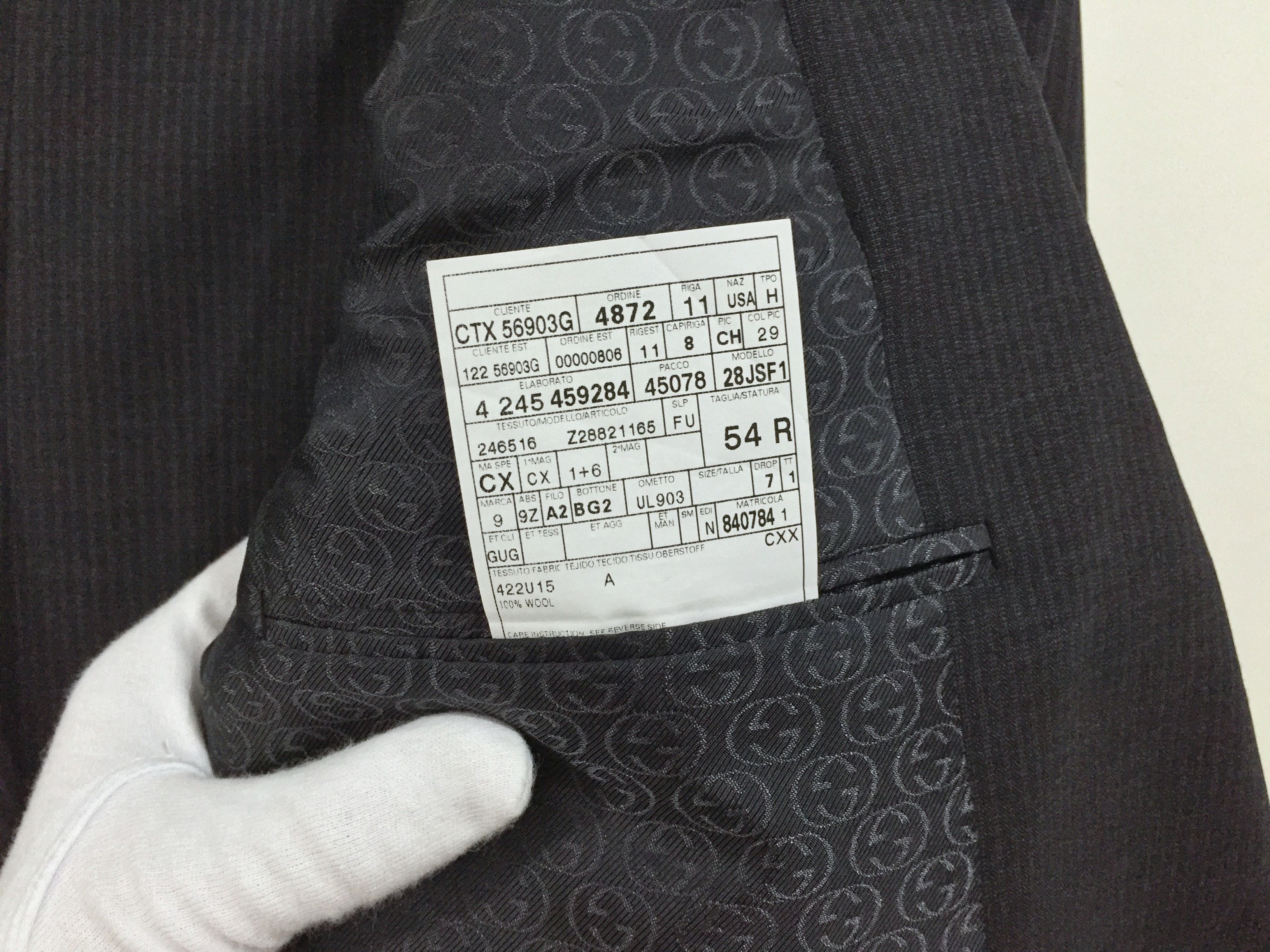 Gucci GUCCI DARK GRAY 100% WOOL PINSTRIPED TWO-BUTTON SUIT Size 54R - 4 Thumbnail