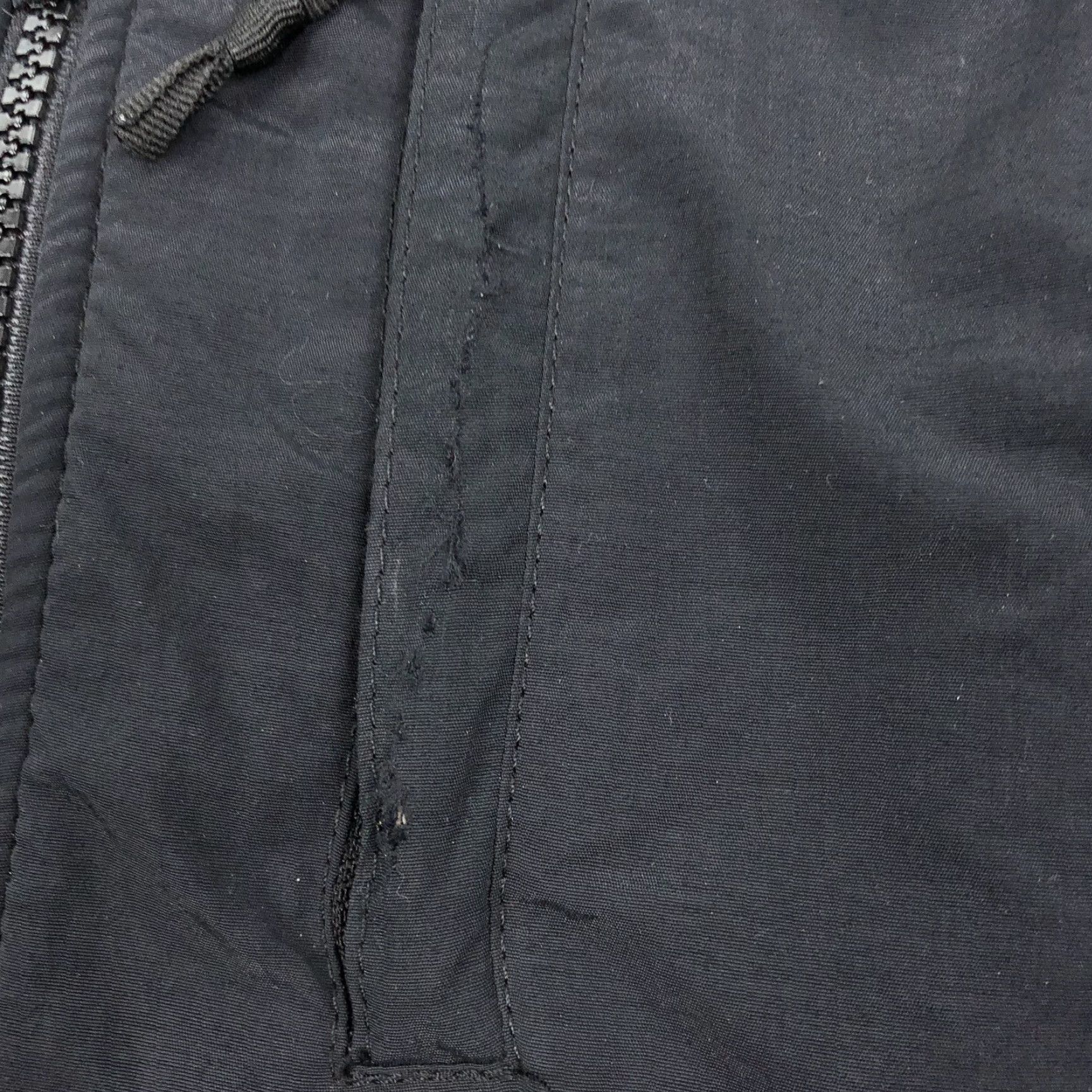 The North Face The North Face Denali Fleece Jacket Men L Black Polartec Full Zip Coat Y2K Vintage Theme Outdoor Hiking Size US L / EU 52-54 / 3 - 7 Thumbnail