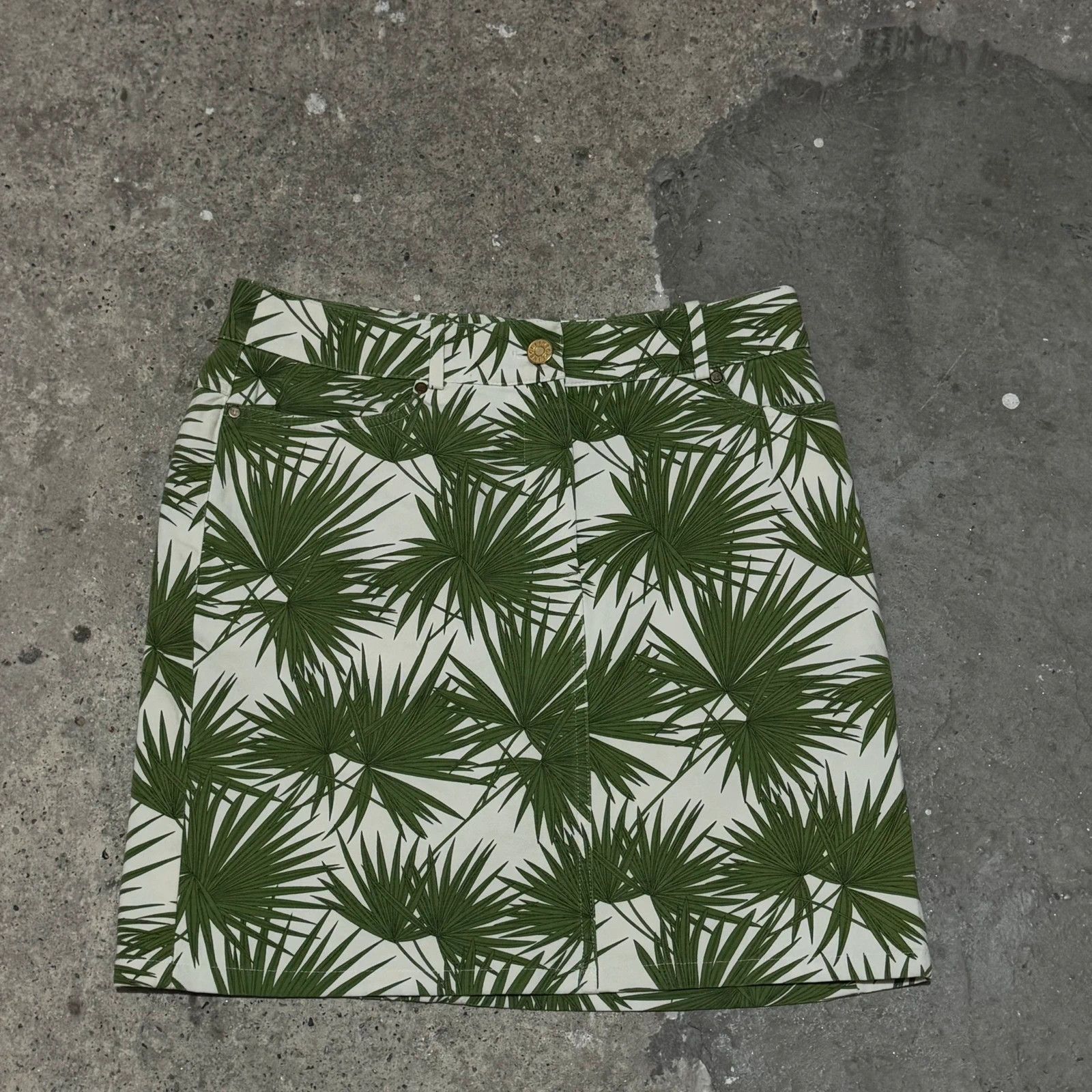 Celine S/S 2004 Celine yucca leaf print skirt Size 28" / US 6 / IT 42 - 2 Thumbnail
