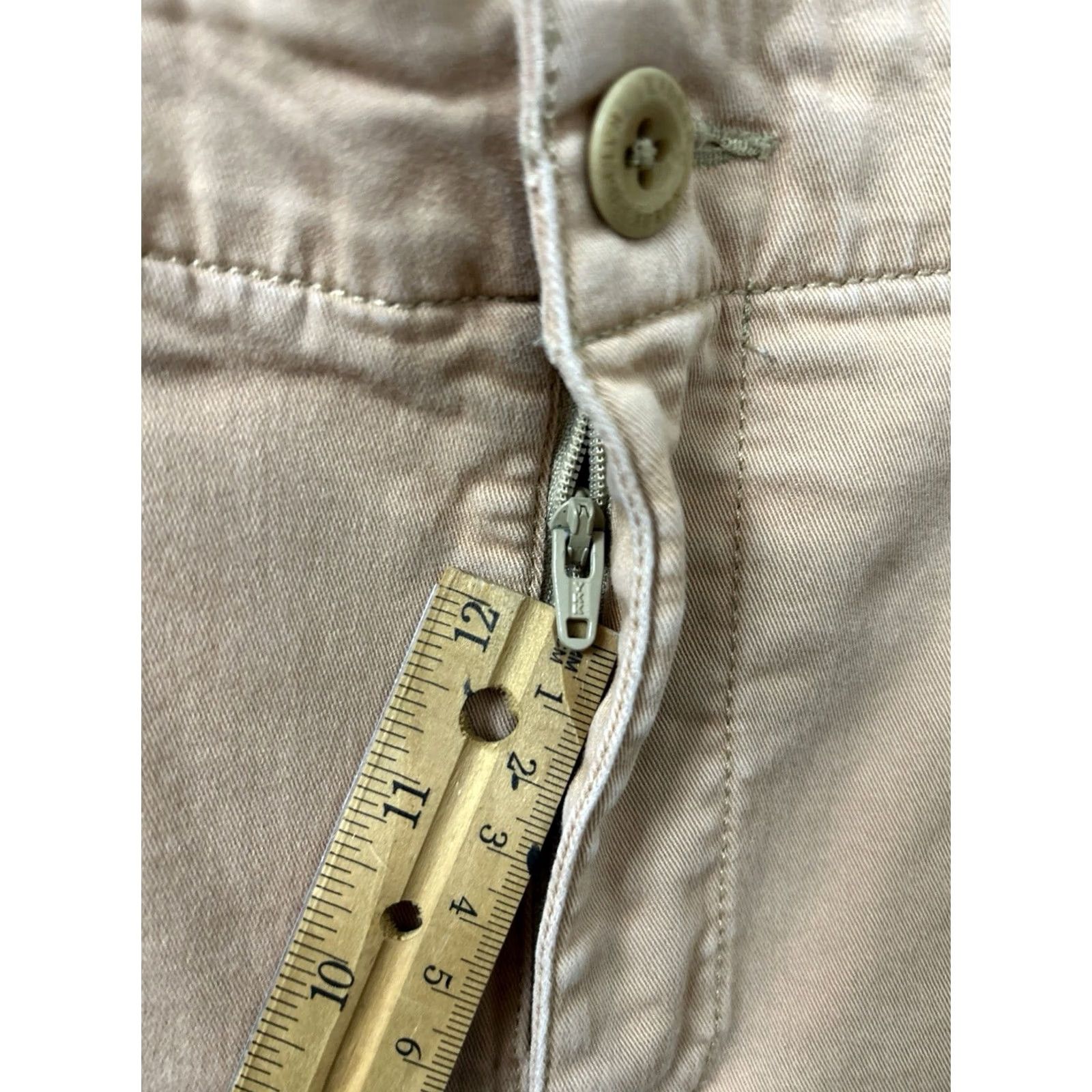 Ralph Lauren VINTAGE? No – Lauren Ralph Lauren Pants Women 12 Chino Straight Leg Beige Khaki 34x27 Stretch Comfort Easy Care YKK Buttons Zip Fly Workwear Casual Size 34" / US 12 / IT 48 - 5 Thumbnail