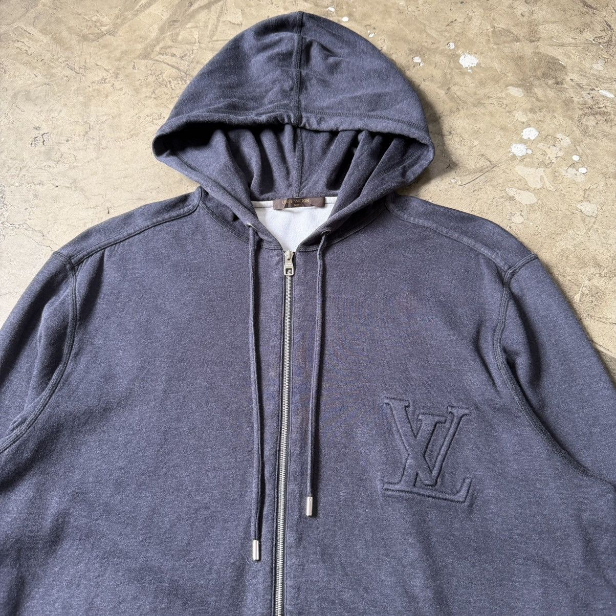 Louis Vuitton Louis Vuitton - LV Logo Zip Up Hoodie Size US XL / EU 56 / 4 - 3 Thumbnail