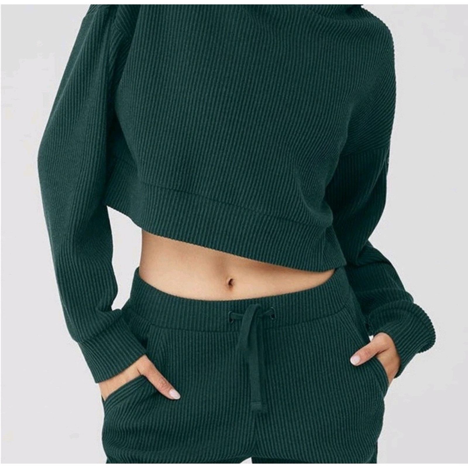 Alo Alo Yoga Women’s Green Muse Hoodie Cropped Size XS Size XS / US 0-2 / IT 36-38 - 3 Thumbnail