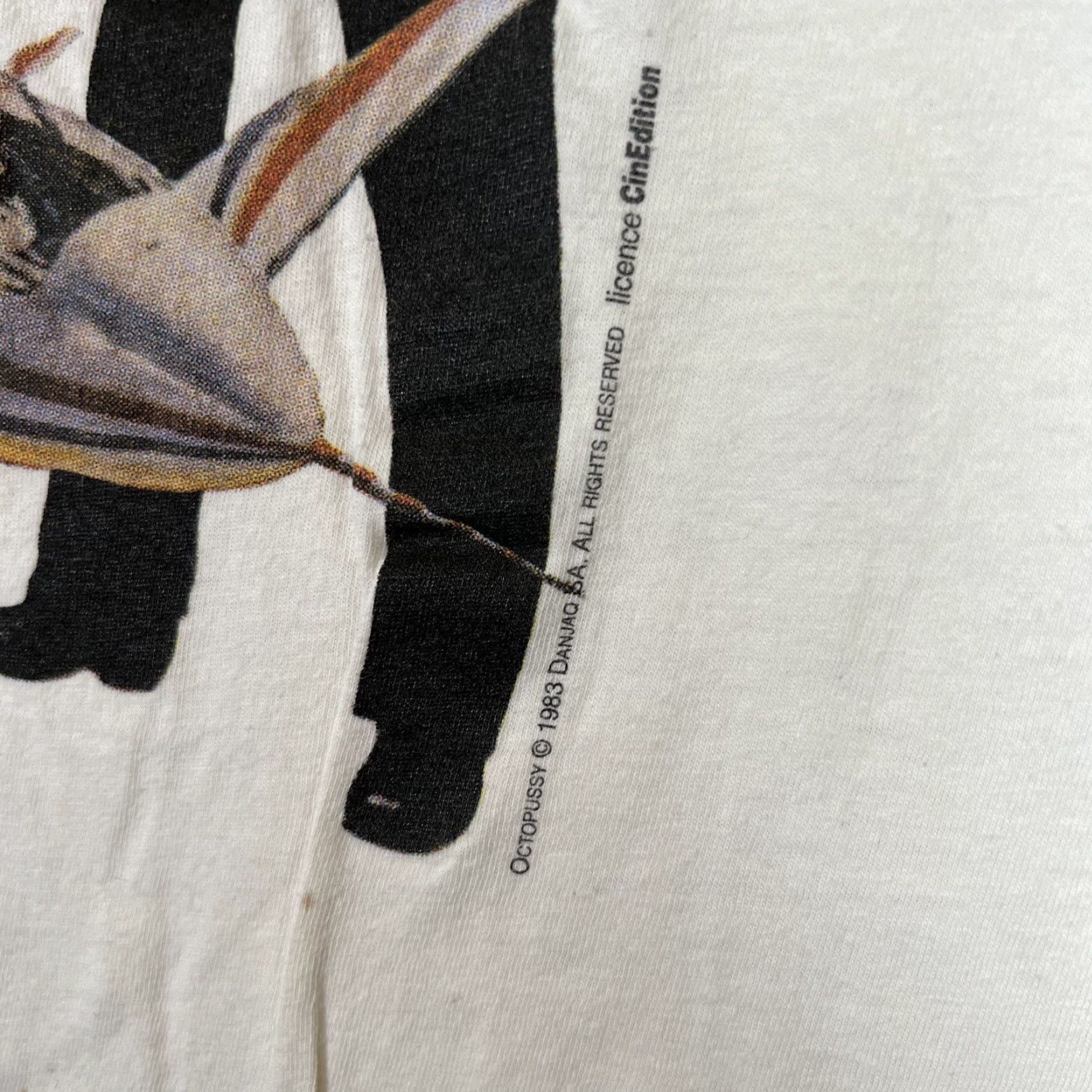 Vintage VINTAGE 1983 007 Octopussy Movie Promo T Shirt Adult XL White RARE! Mens Size US XL / EU 56 / 4 - 5 Thumbnail