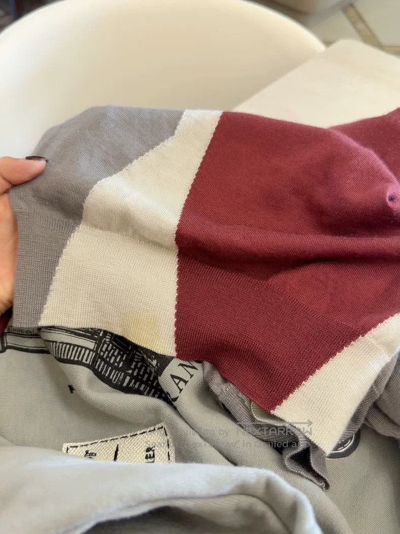 Hermes Cashmere sweater