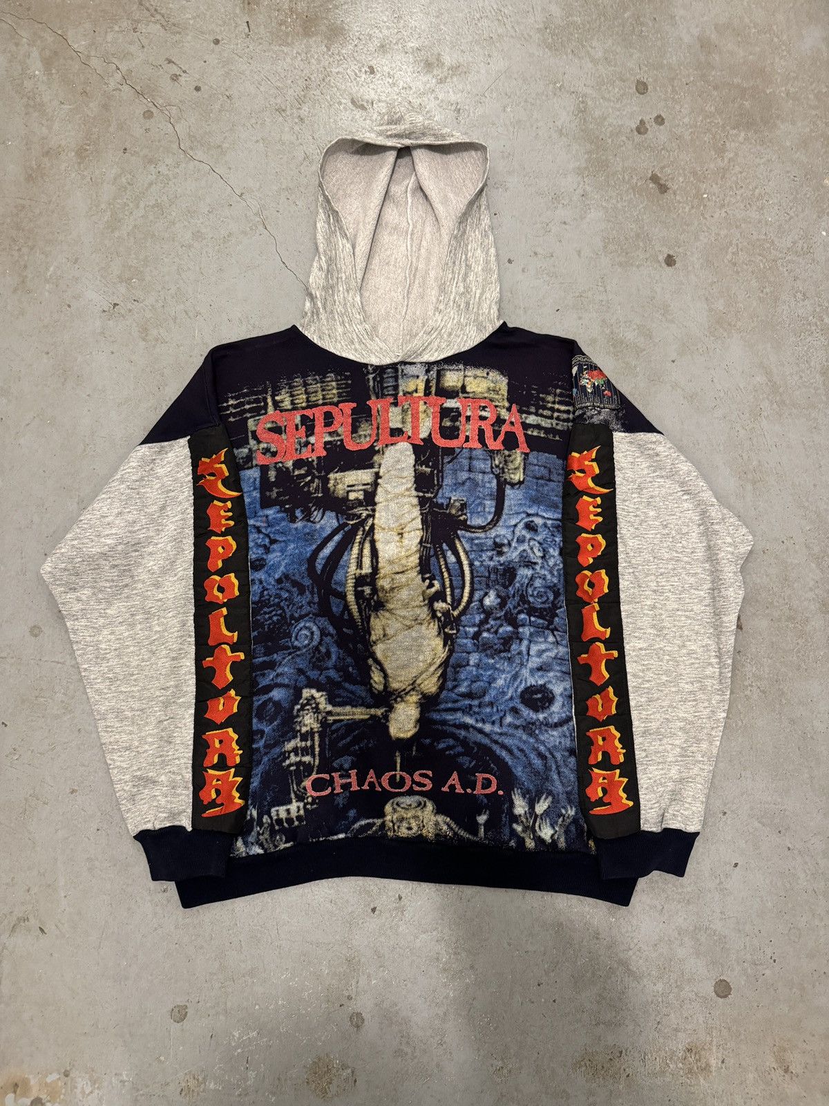 Band Tees *RARE* GRAIL 90s VTG SEPULTURA CHAOS A.D HOODIE Size US L / EU 52-54 / 3 - 1 Thumbnail