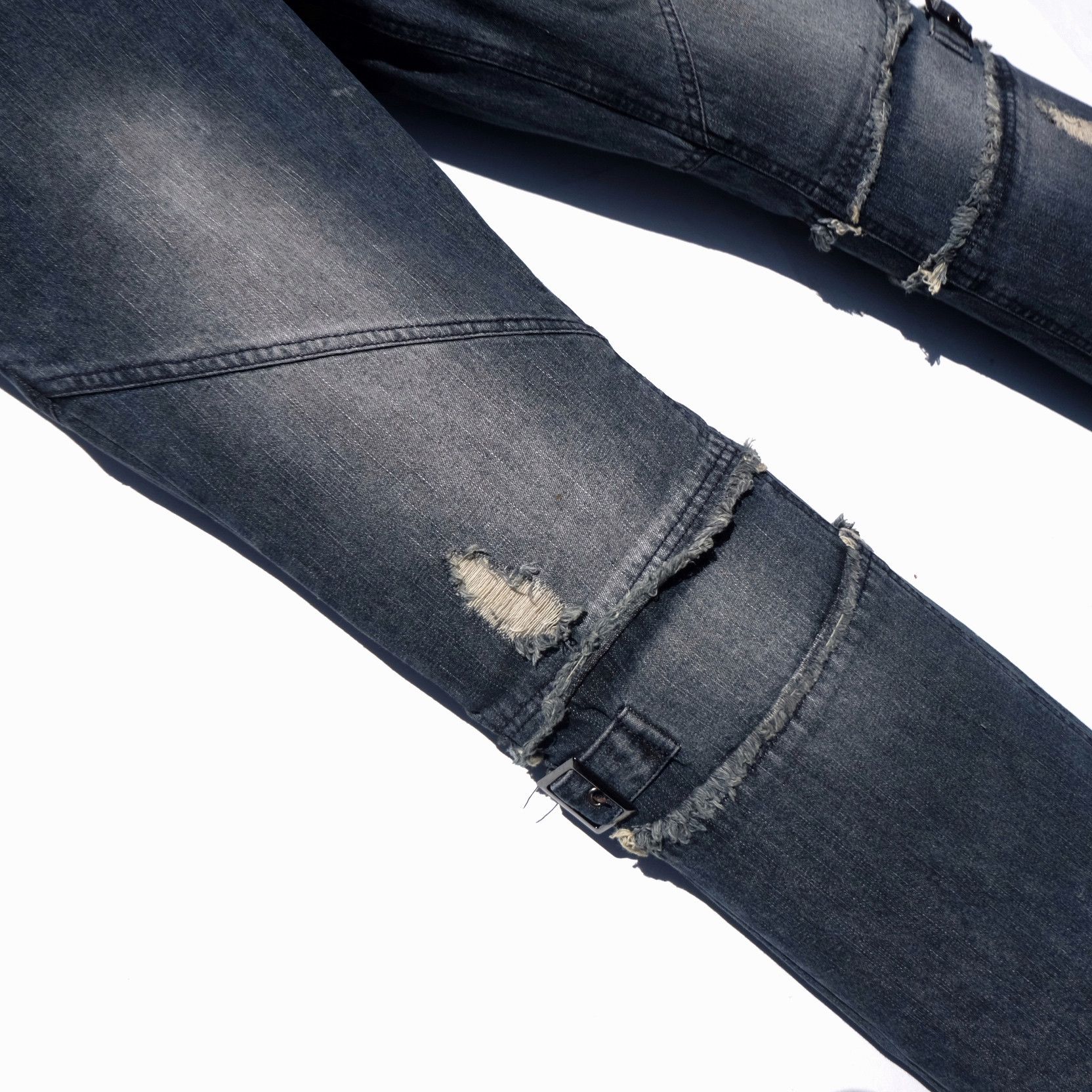 Japanese Brand BLACK BACCARA bondage flare jeans Size US 29 - 4 Thumbnail