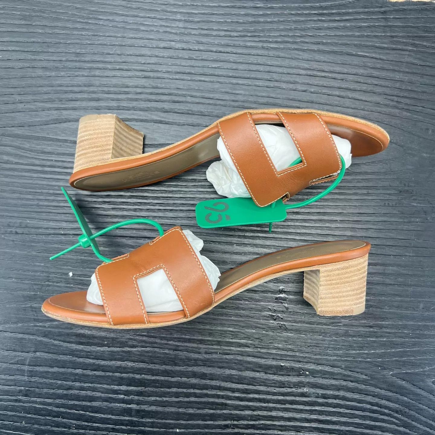 Hermes Hermès Oasis H Brown Slippers 37 Worn 1x Size US 6.5 / IT 36.5 - 2 Thumbnail