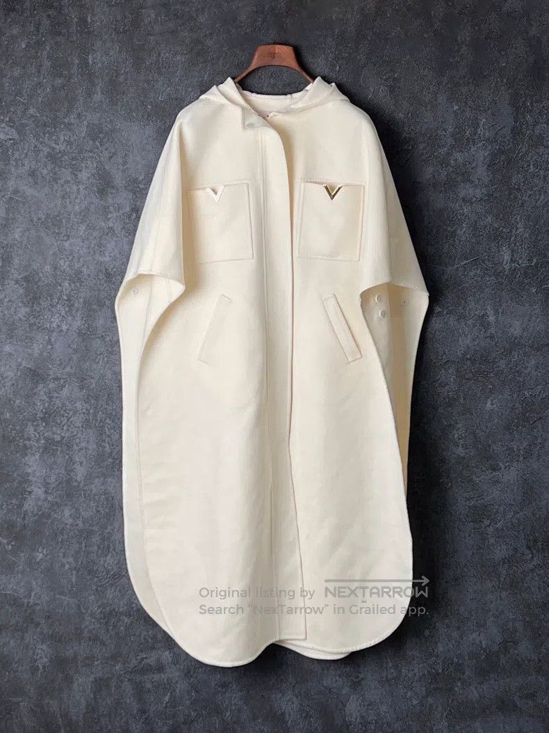 Valentino Valentino Hooded cape coat Size M / US 6-8 / IT 42-44 - 1 Thumbnail