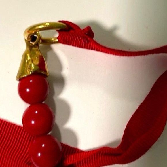 Valentino Red Beaded Ribbon Necklace with Gold Pendant Size ONE SIZE - 11 Thumbnail