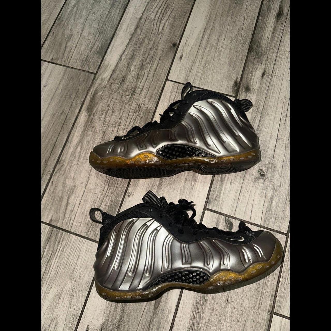 Nike Nike Air Foamposite One Metallic Size US 9 / EU 42 - 7 Thumbnail