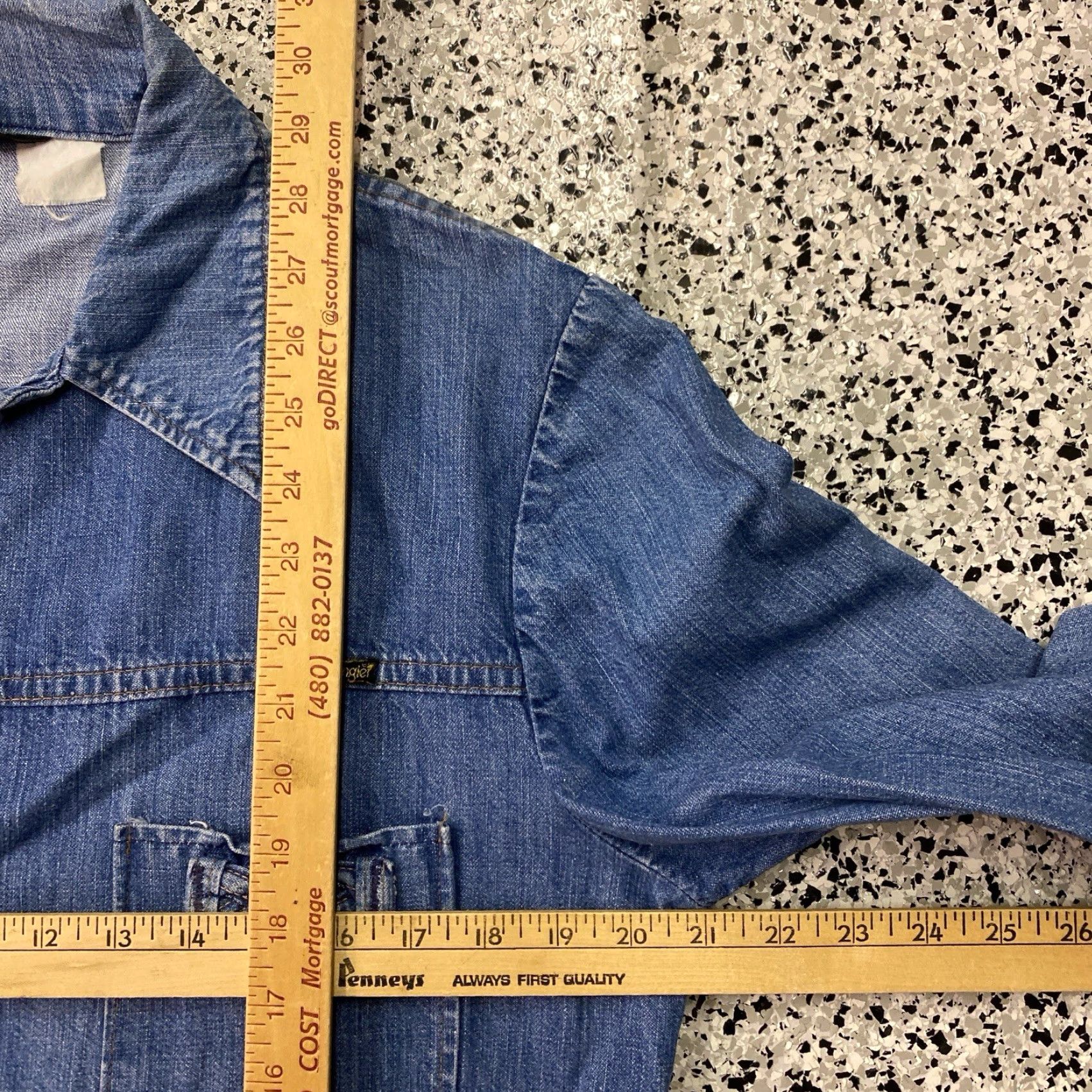 Wrangler VINTAGE Wrangler Denim Blue Jean Chore Jacket Pearl Snap Women L Overcoat 70's Pockets Size 36" / US 14 / IT 50 - 3 Thumbnail