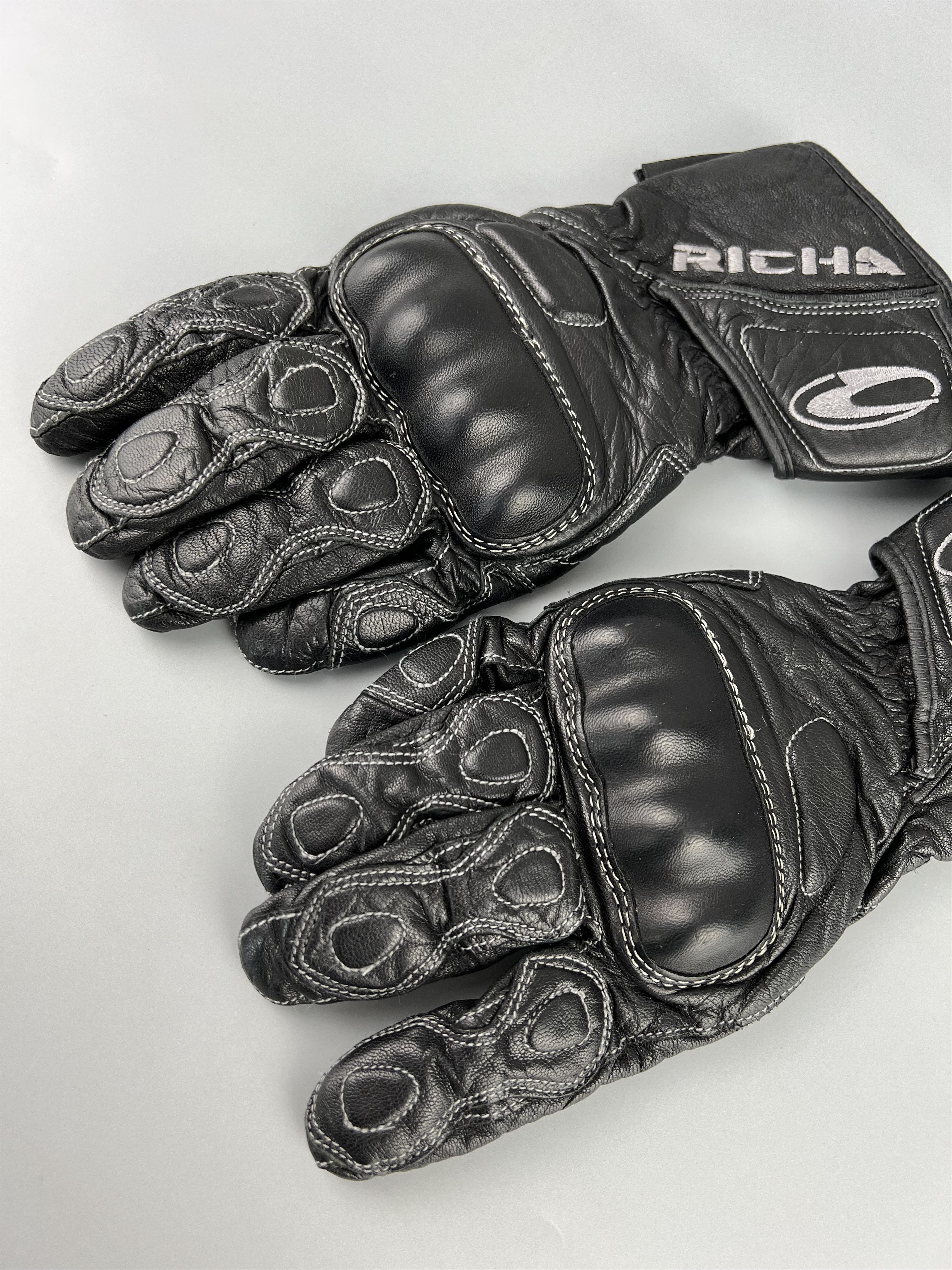 GOREWEAR Richa Motorcycle Waterproof Leather Gloves Size S Size ONE SIZE - 3 Thumbnail