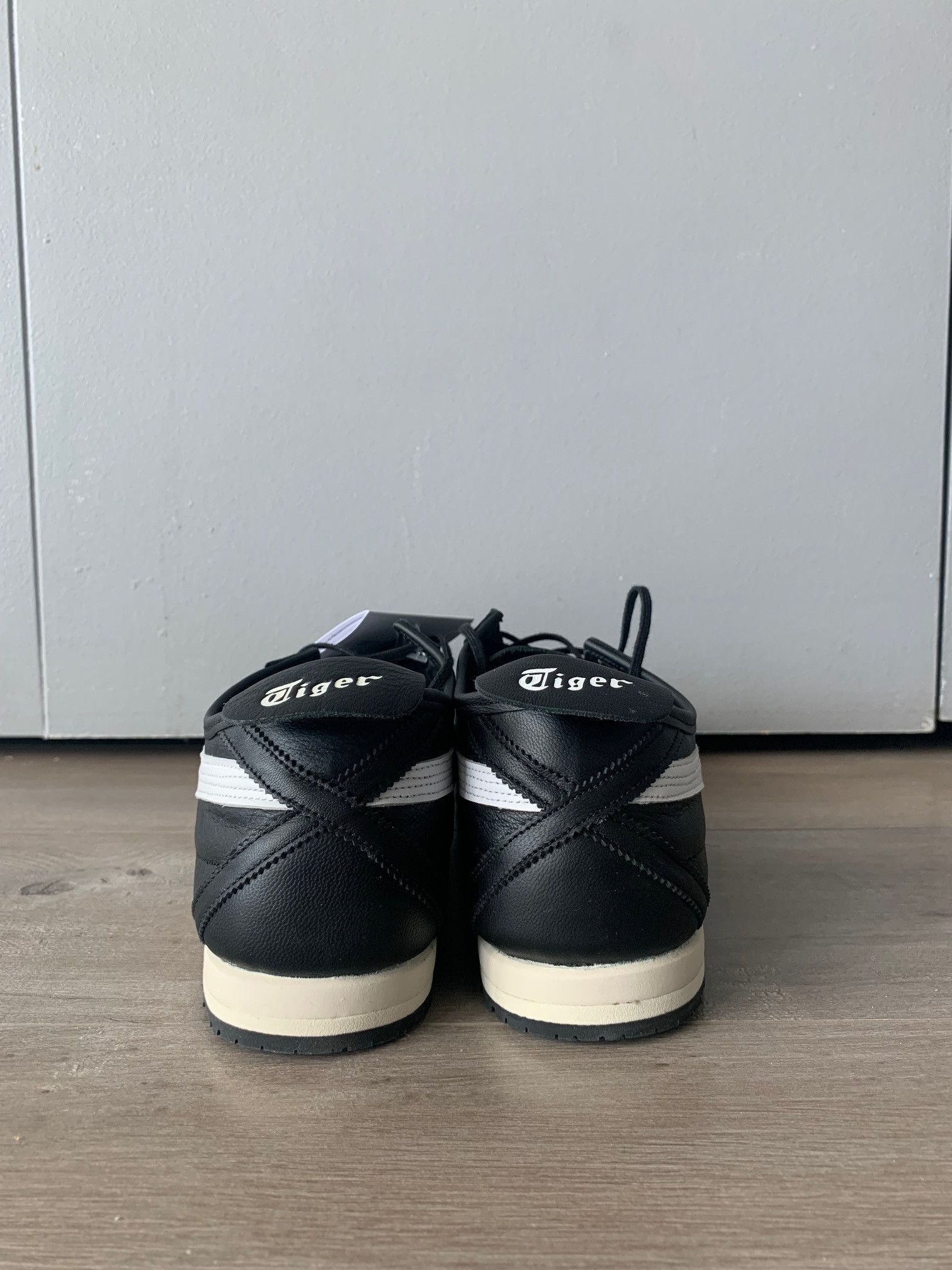 Onitsuka Tiger 2025 Onitsuka Tiger Mexico 66 SD White Black Sneakers Size US 10.5 / EU 43-44 - 2 Thumbnail