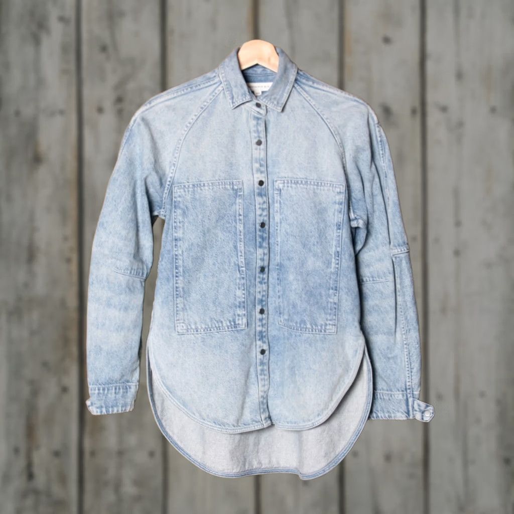 Banana Republic BANANA REPUBLIC Shirt Denim Tunic Oversized Button-Up Long Sleeve XXS Blue Women Regular Size XS-XXS Patch Pocket Utility Vintage Style Size XXS / US 00 / IT 34 - 1 Thumbnail