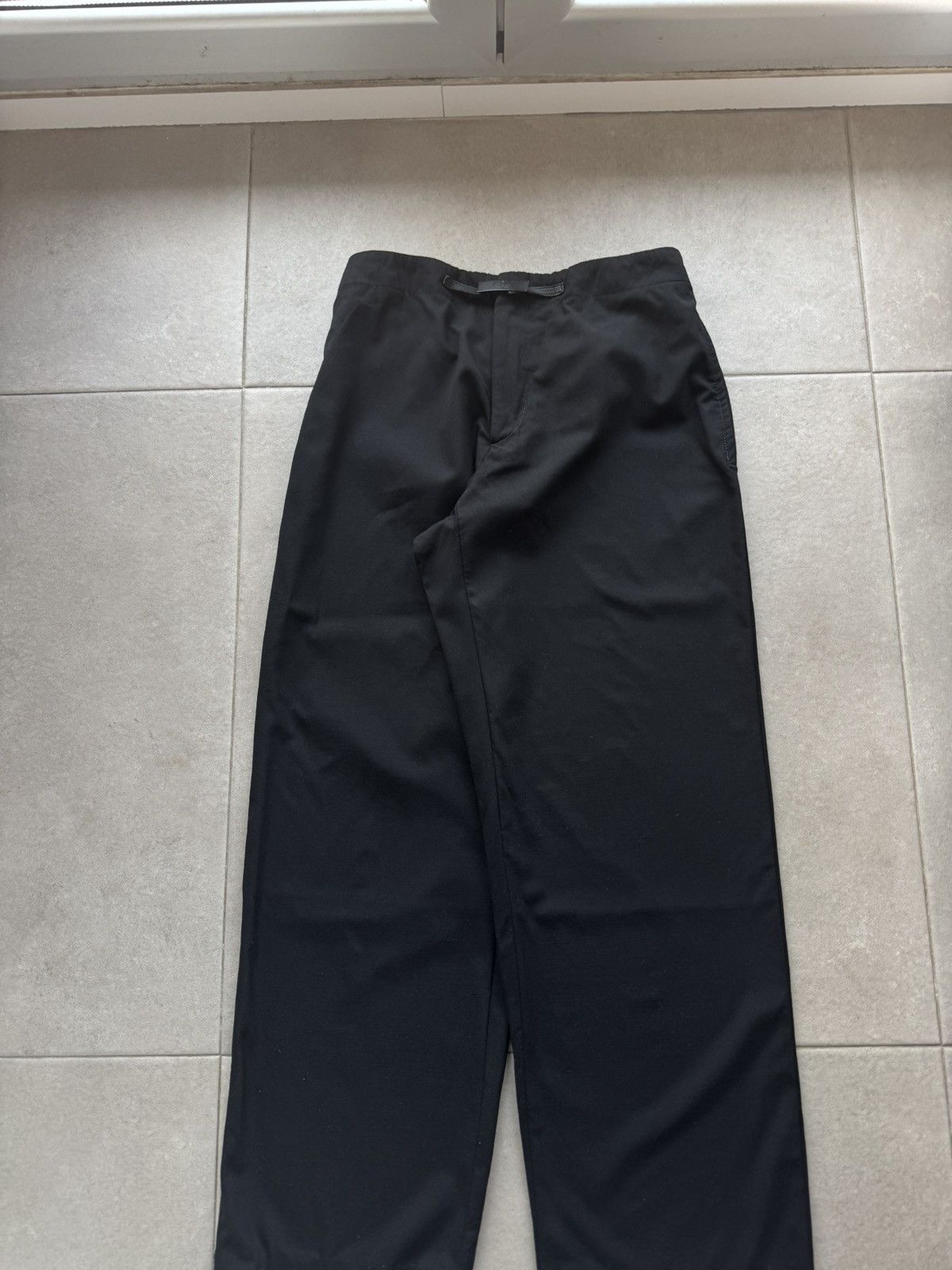Gucci Gucci Belted Vintage Women’s 42 IT Size Black Wide Leg Classic Pants Trousers Size 28" / US 6 / IT 42 - 4 Thumbnail