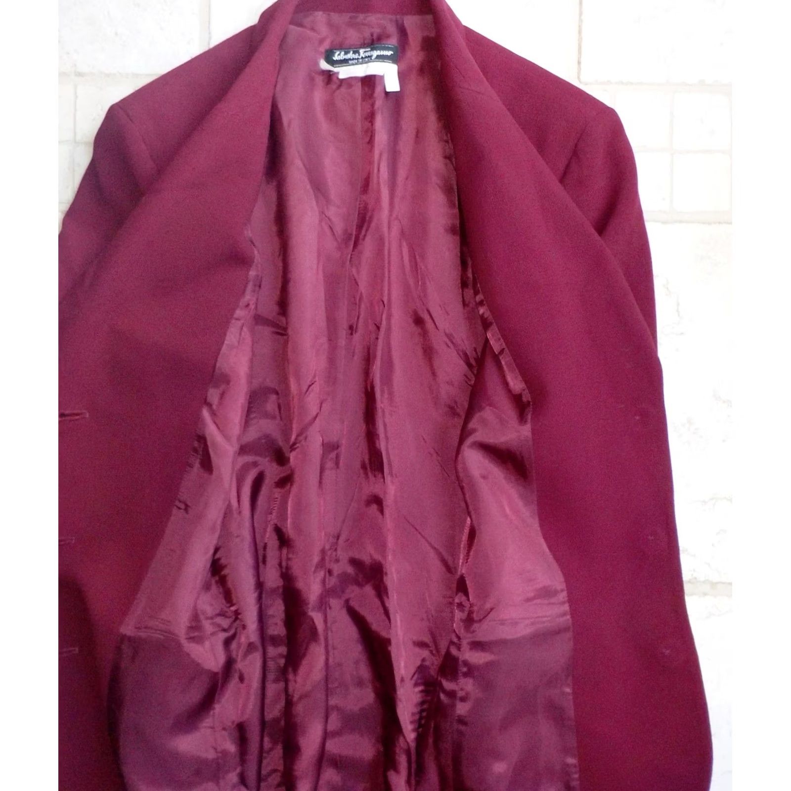 Salvatore Ferragamo Salvatore Ferragamo 3 Button Blazer 100% Wool Burgundy SZ 10 Made in Italy Women Blazer/Lined 2 Flap Pockets Signature Buttons Vintage? Size L / US 10 / IT 46 - 6 Thumbnail