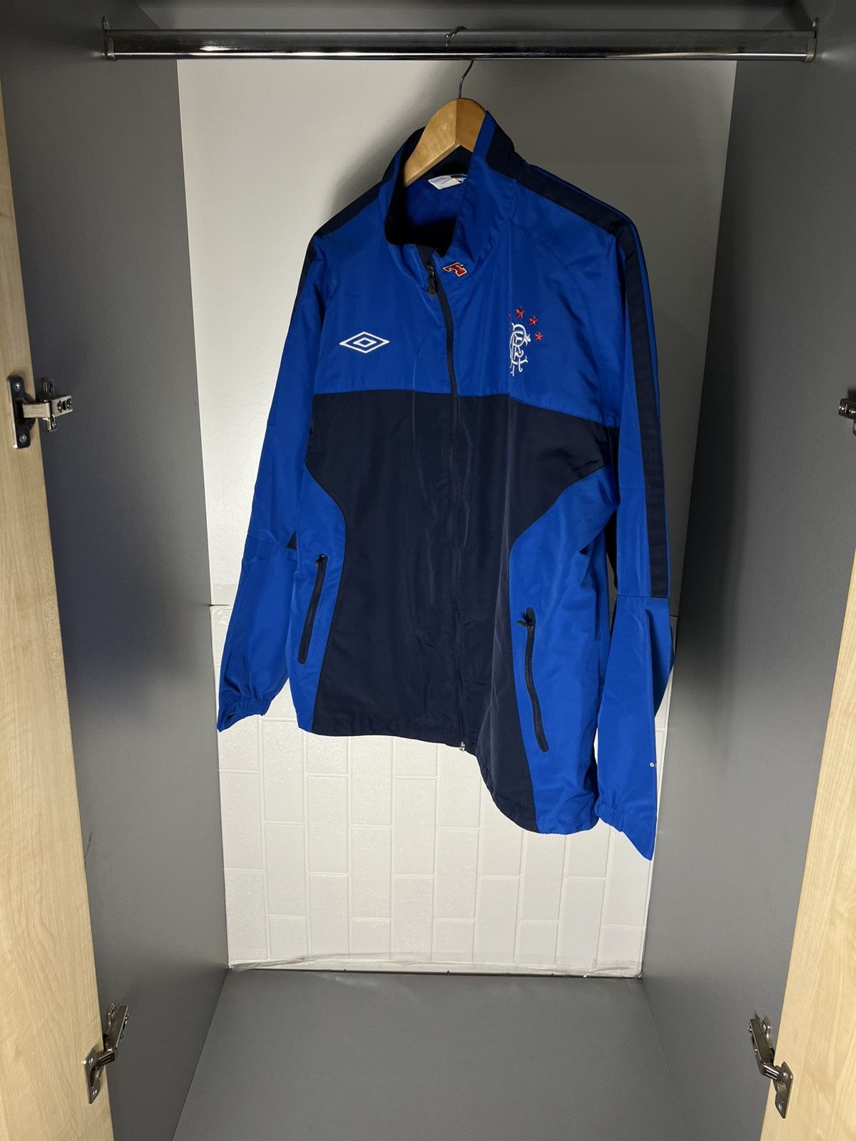 Umbro VINTAGE UMBRO FC RANGERS SCOTLAND SOCCER JERSEY RETRO Y2K Size US XL / EU 56 / 4 - 12 Thumbnail